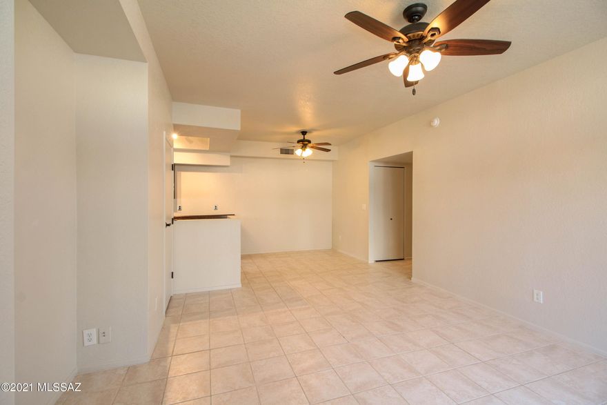 Please call Rob Alvarez @520.661.8657 for more information.

Beautiful 2bed/2bath condo located on the east side of town. Great location, close to shopping, restaurants, bus lines, entertainment and fabulous Udall park.