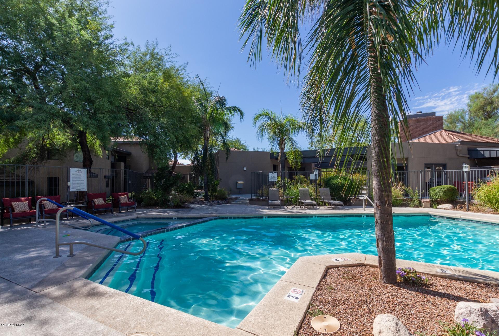 Greens at Ventana Canyon - Residential