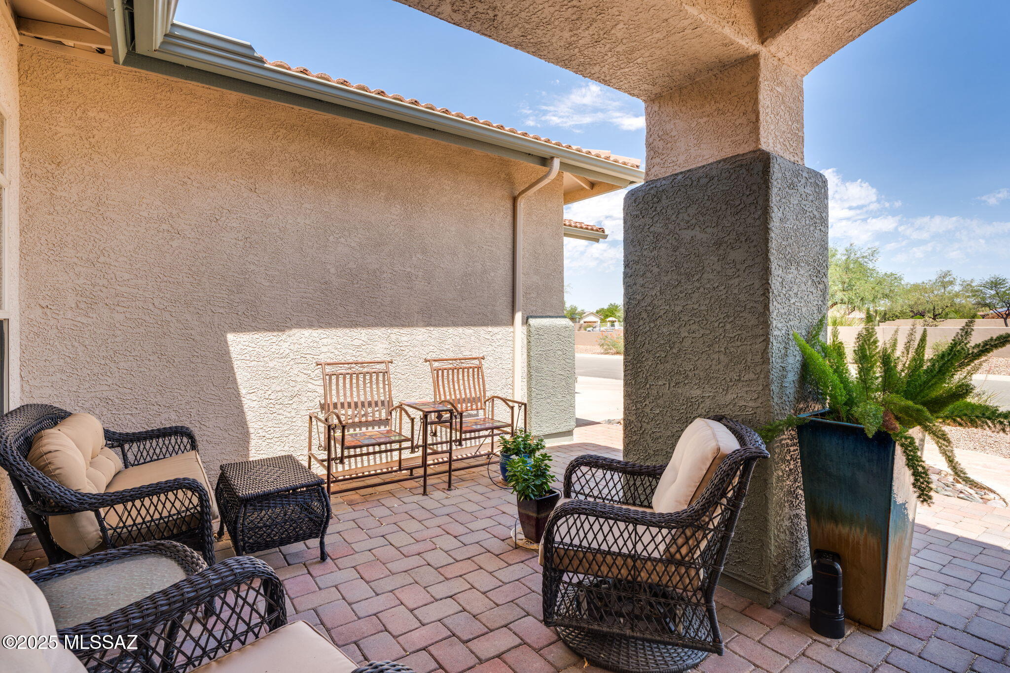 1894 E Longspur Place