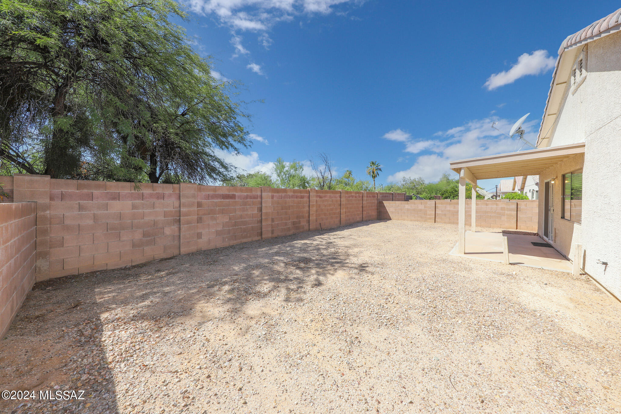 Mona Lisa (1-112) - Residential Lease