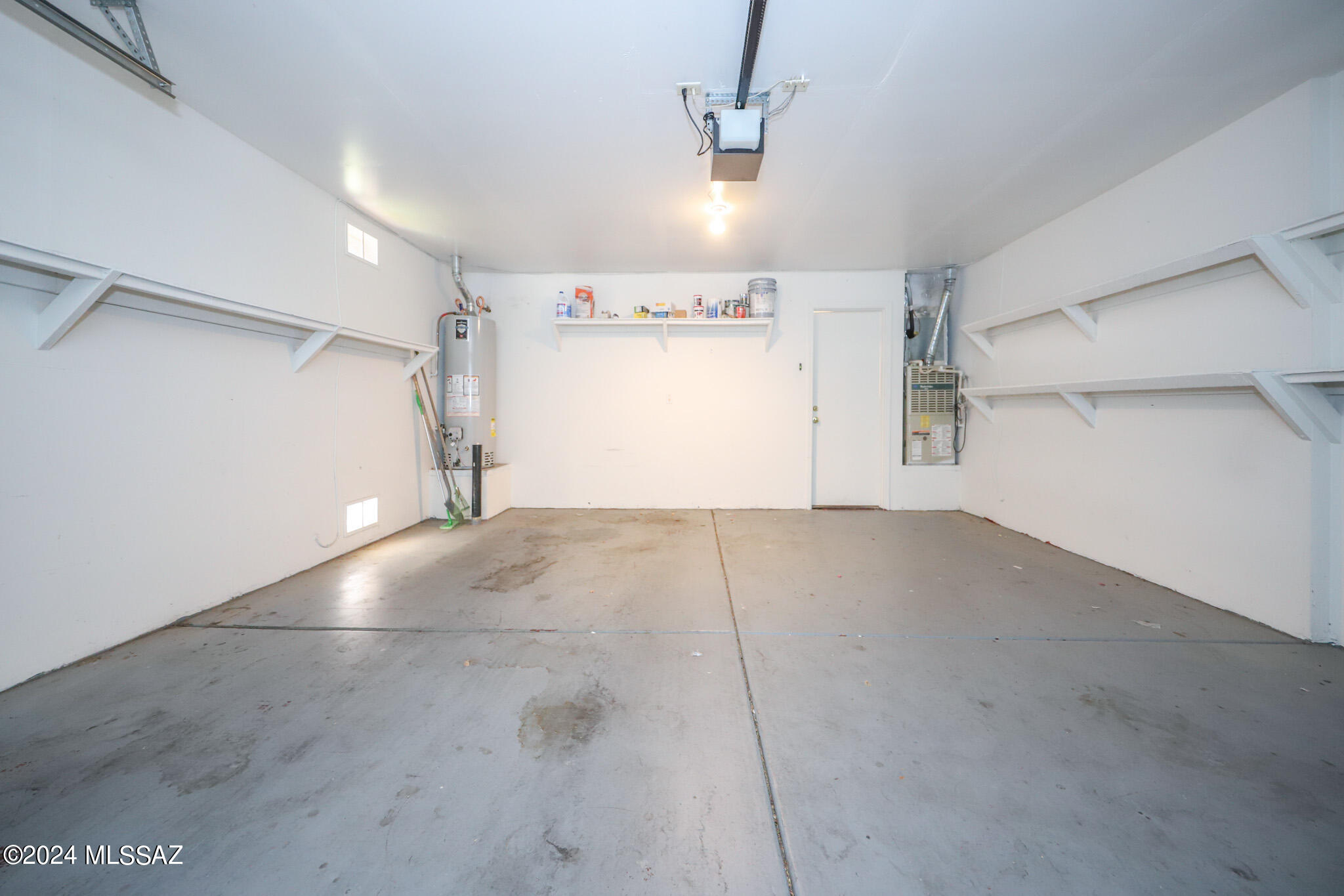 Mona Lisa (1-112) - Residential Lease