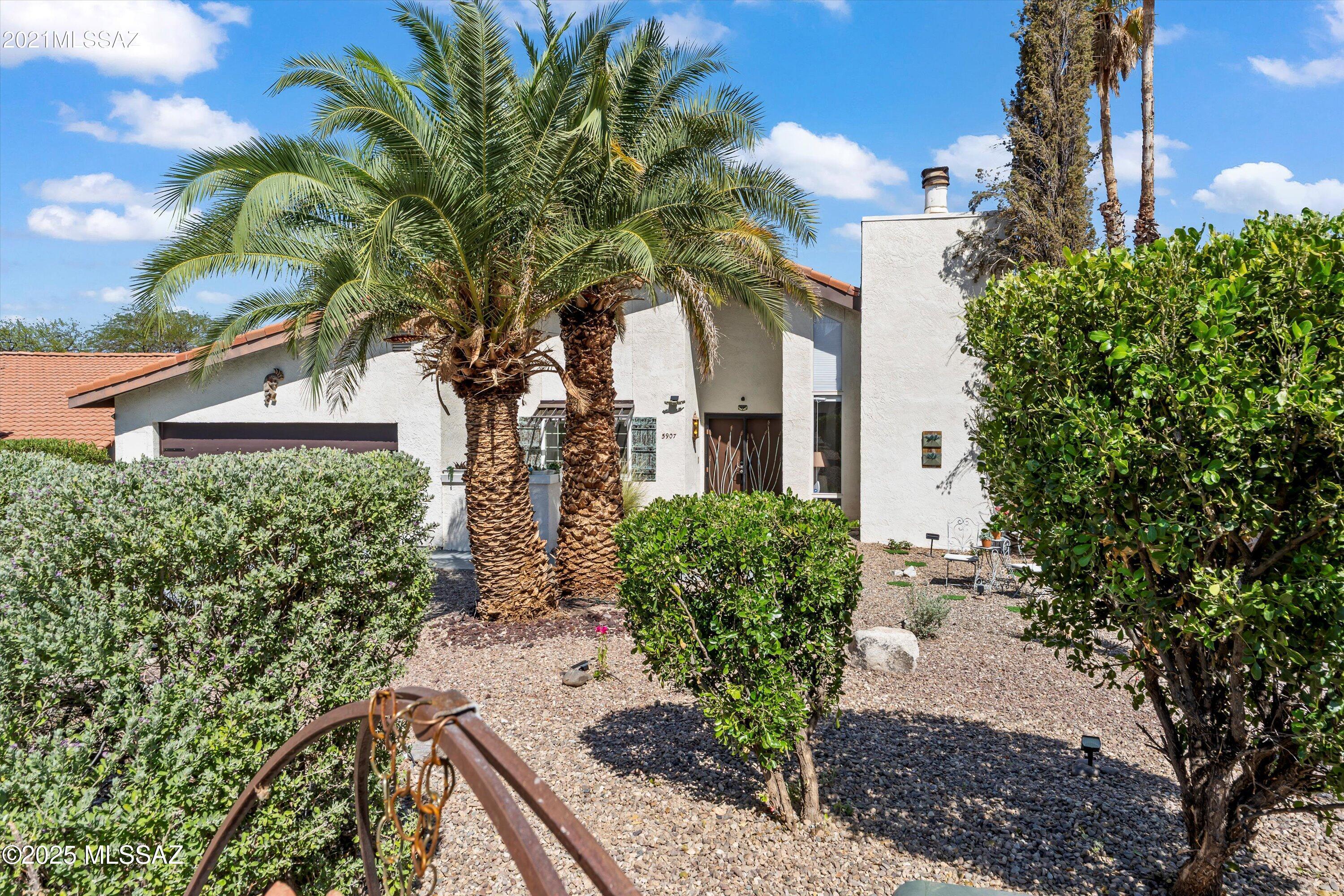5907 N Placita Del Conde