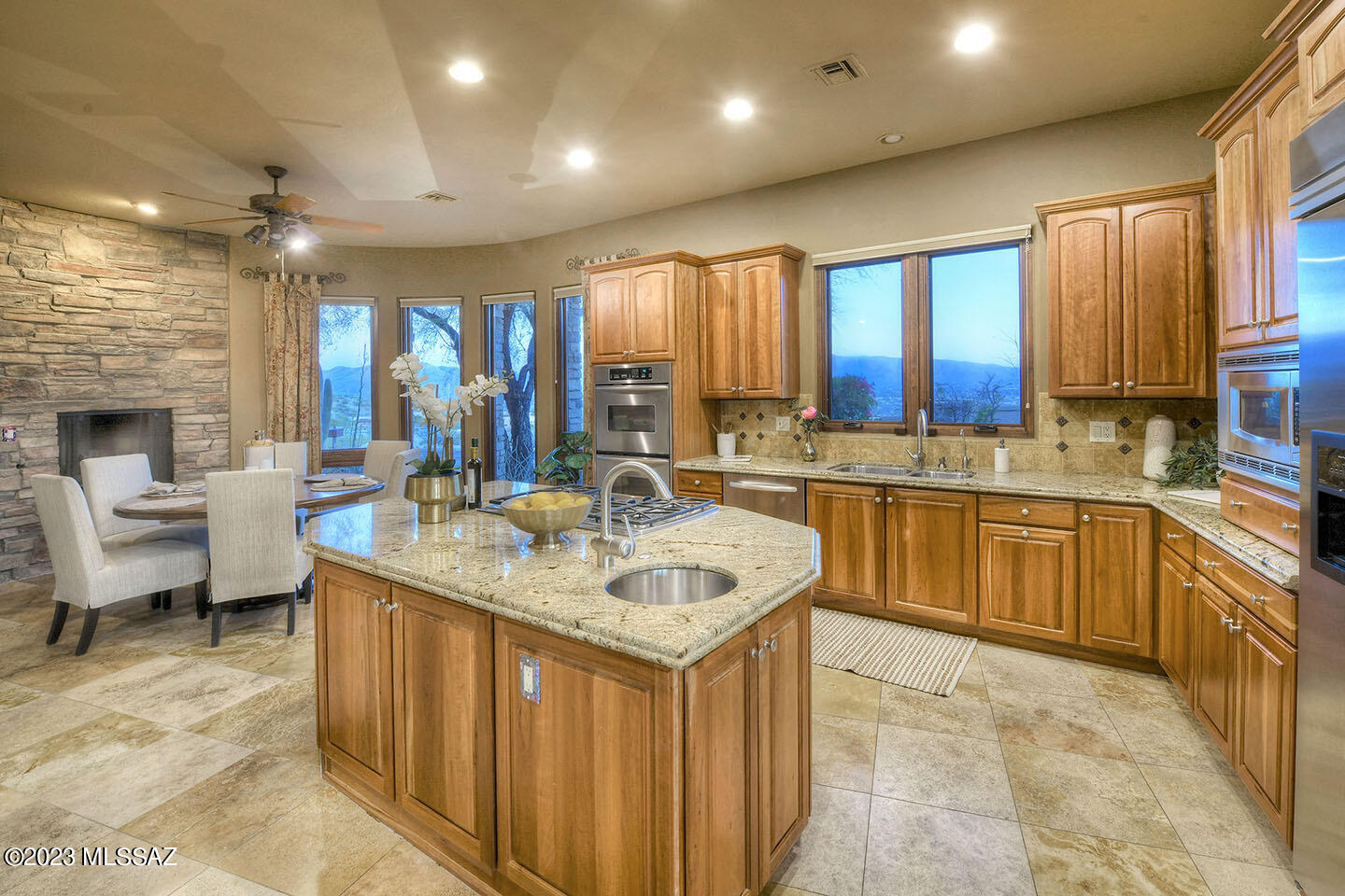 Sabino Mountain (1-290) - Residential