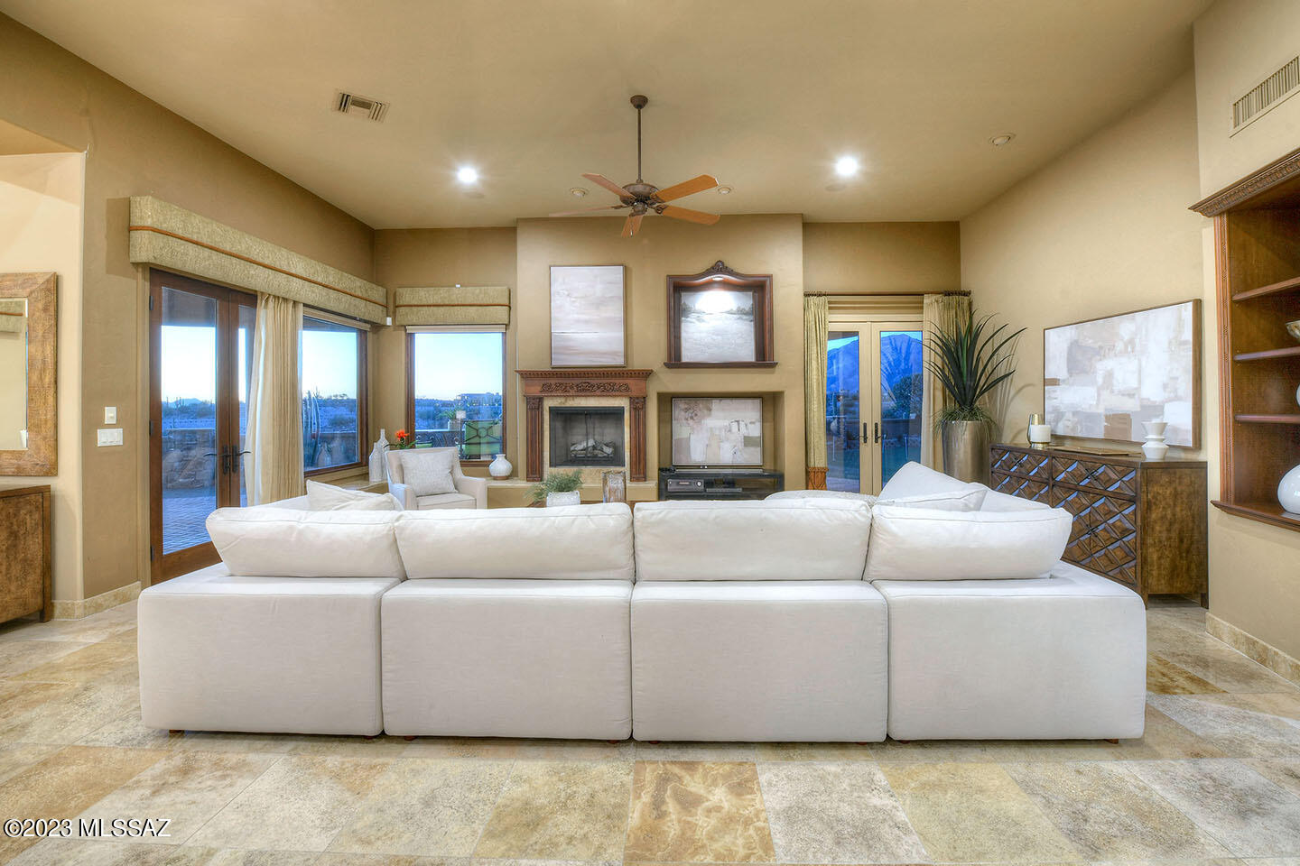 Sabino Mountain (1-290) - Residential