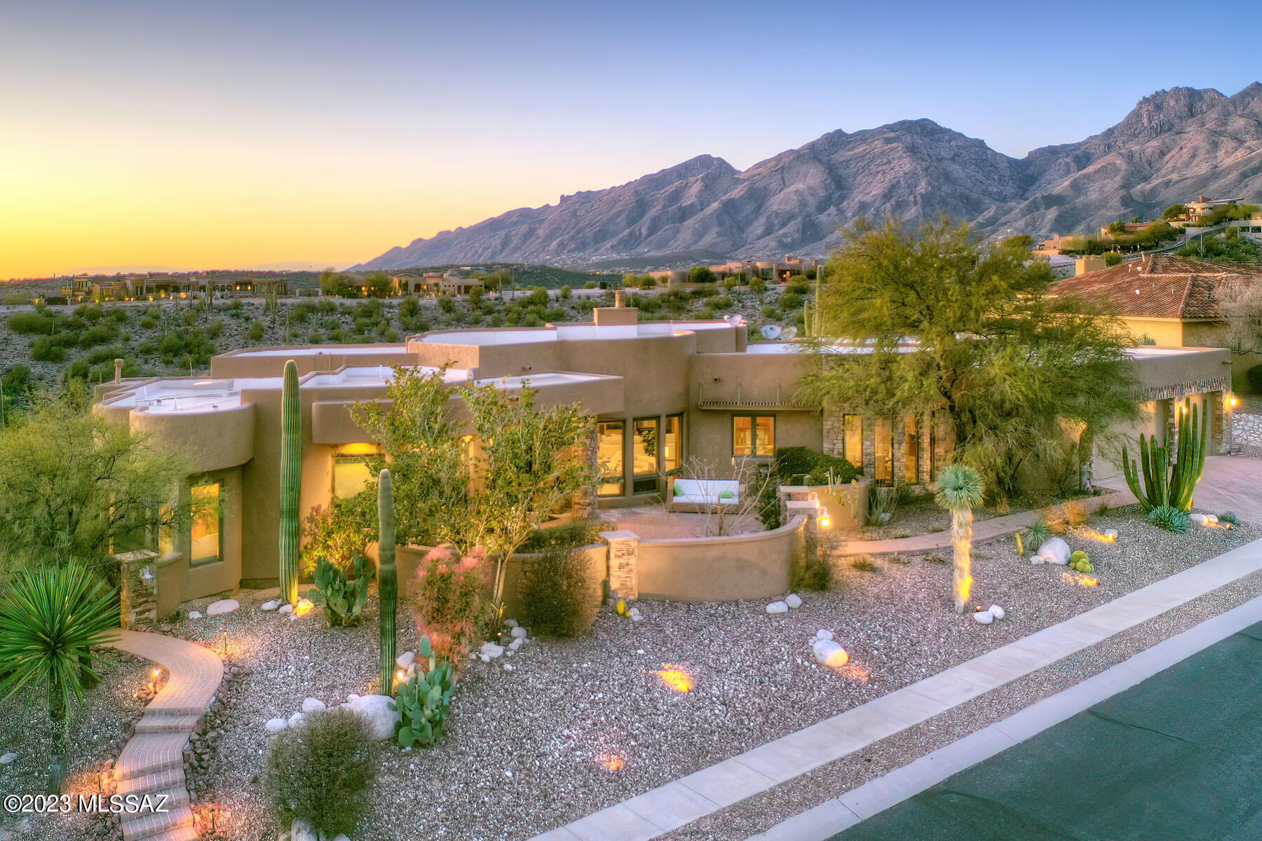 Sabino Mountain (1-290) - Residential