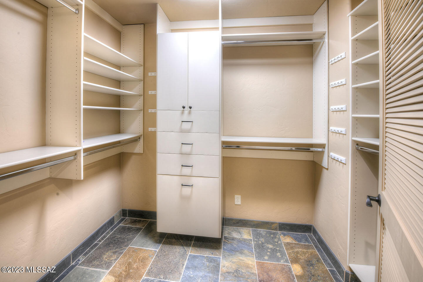 Sabino Mountain (1-290) - Residential