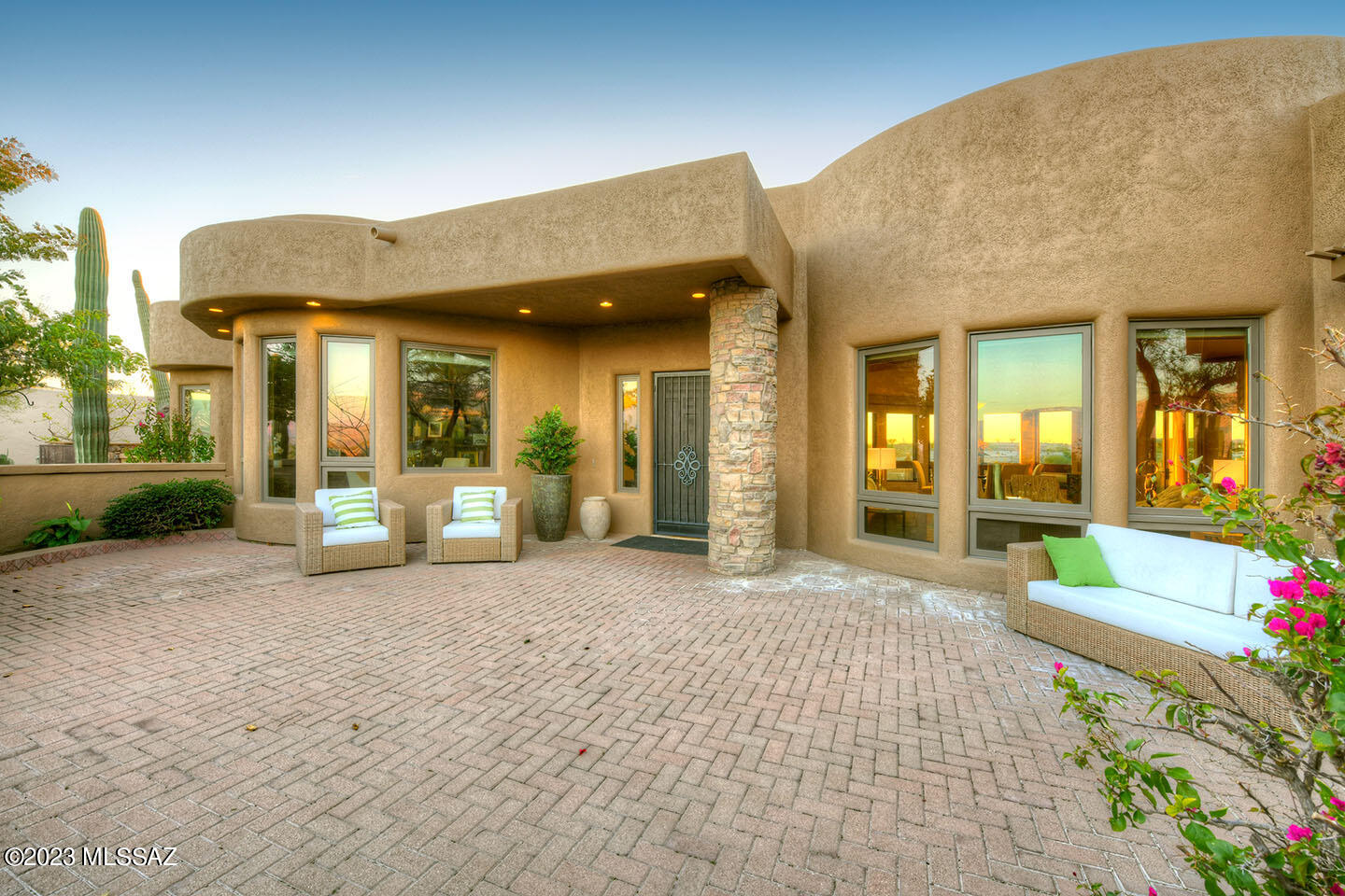 Sabino Mountain (1-290) - Residential