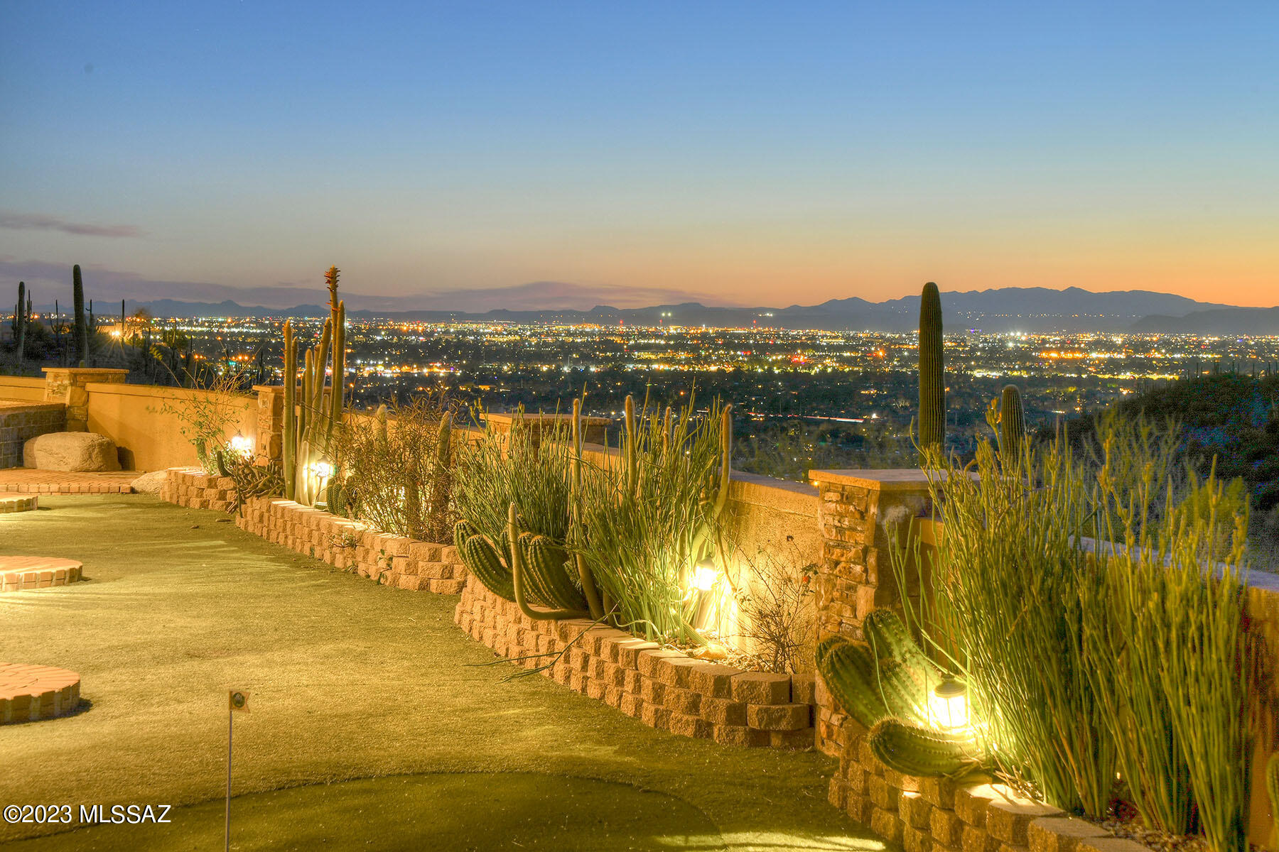 Sabino Mountain (1-290) - Residential