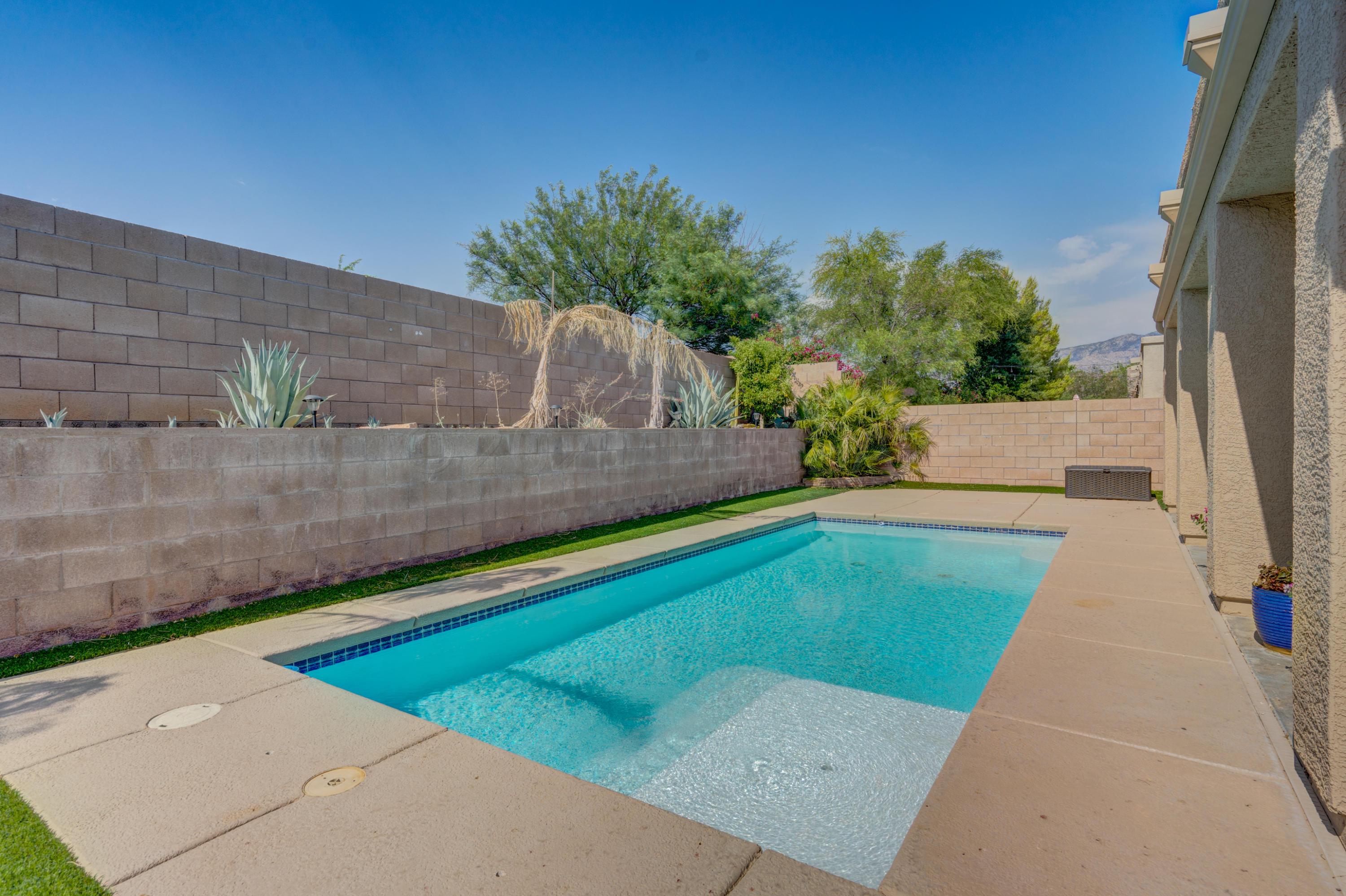 Black Horse (1-411) - Residential