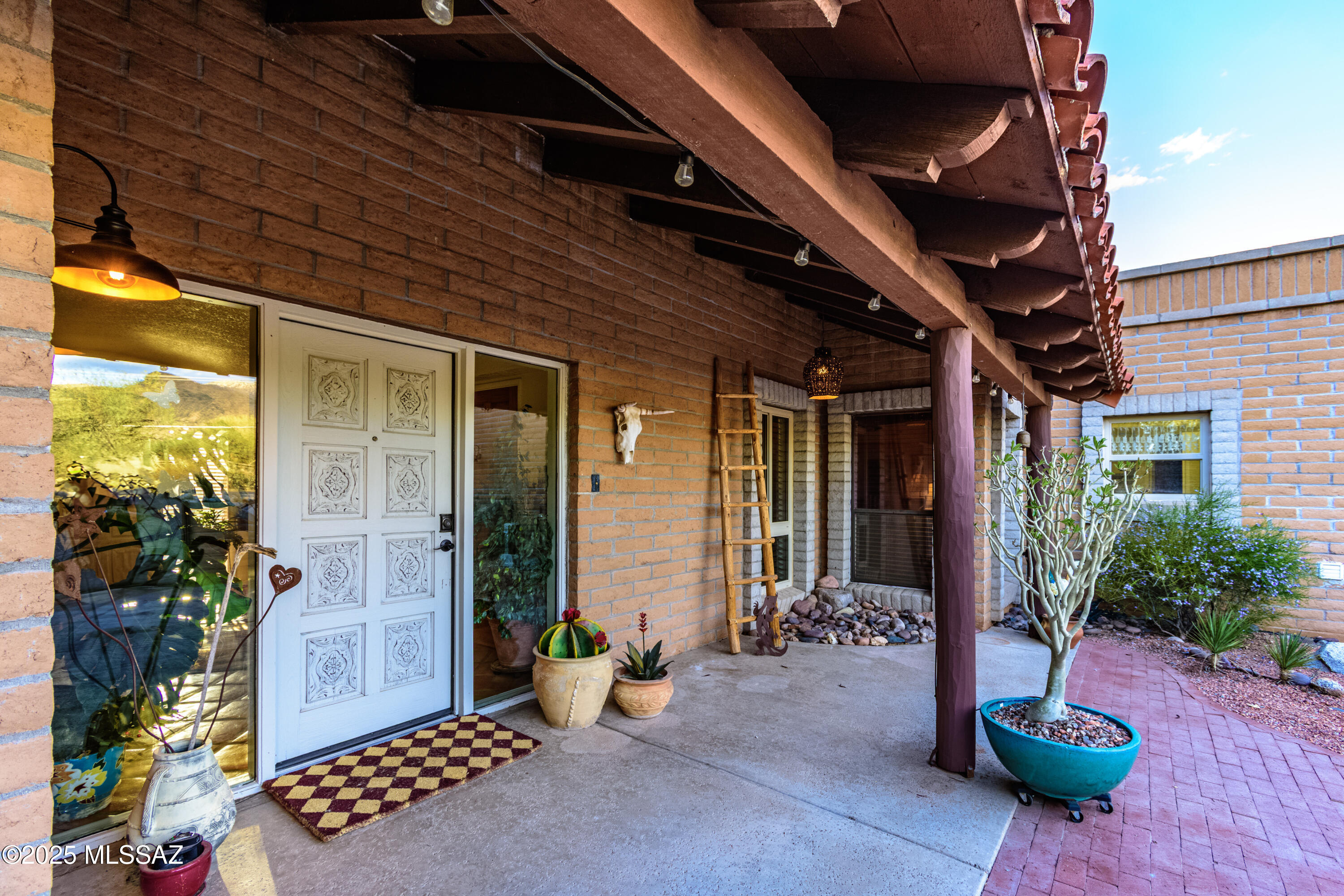 3825 N Silver Drive