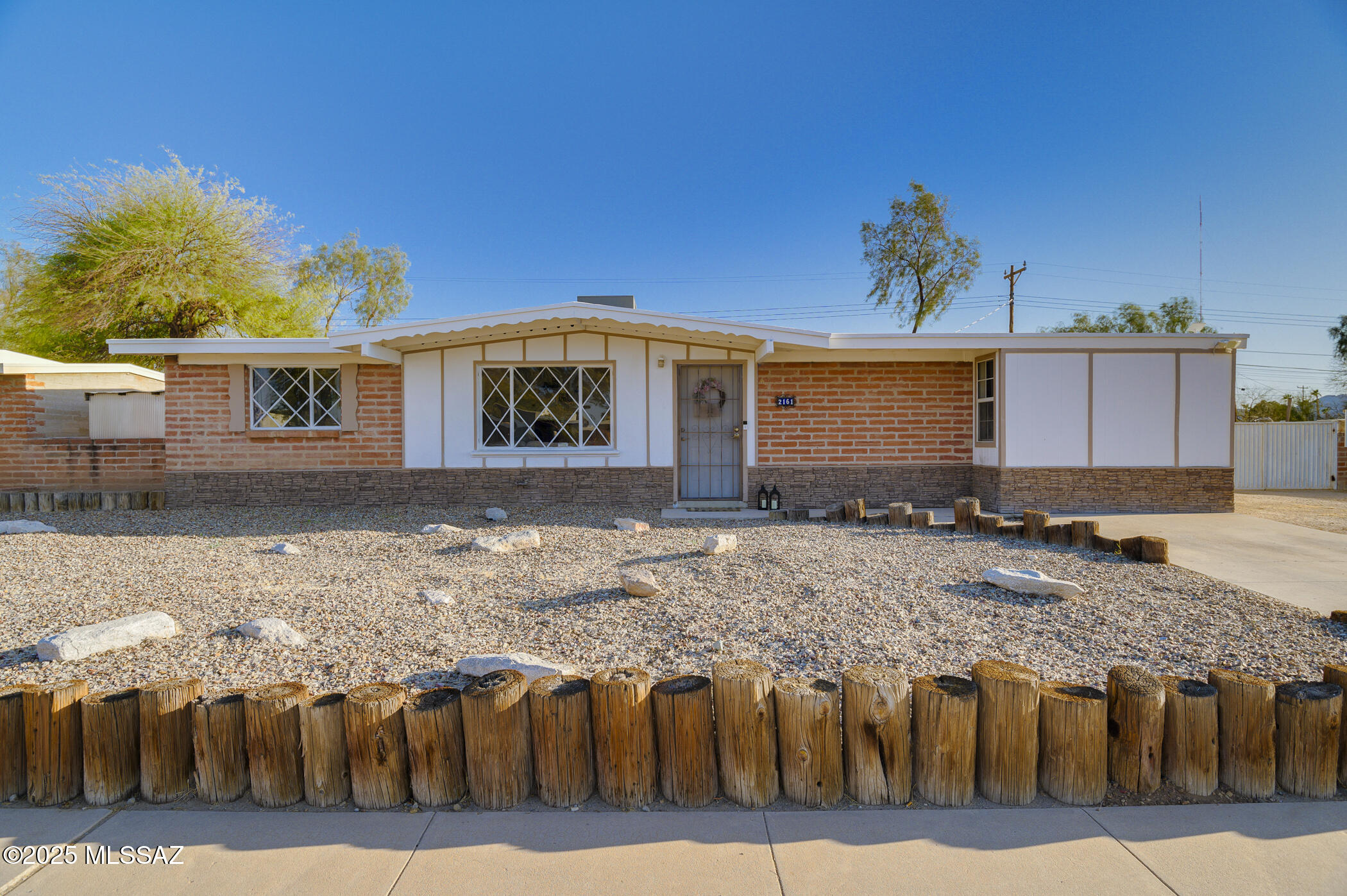 La Cholla - Residential