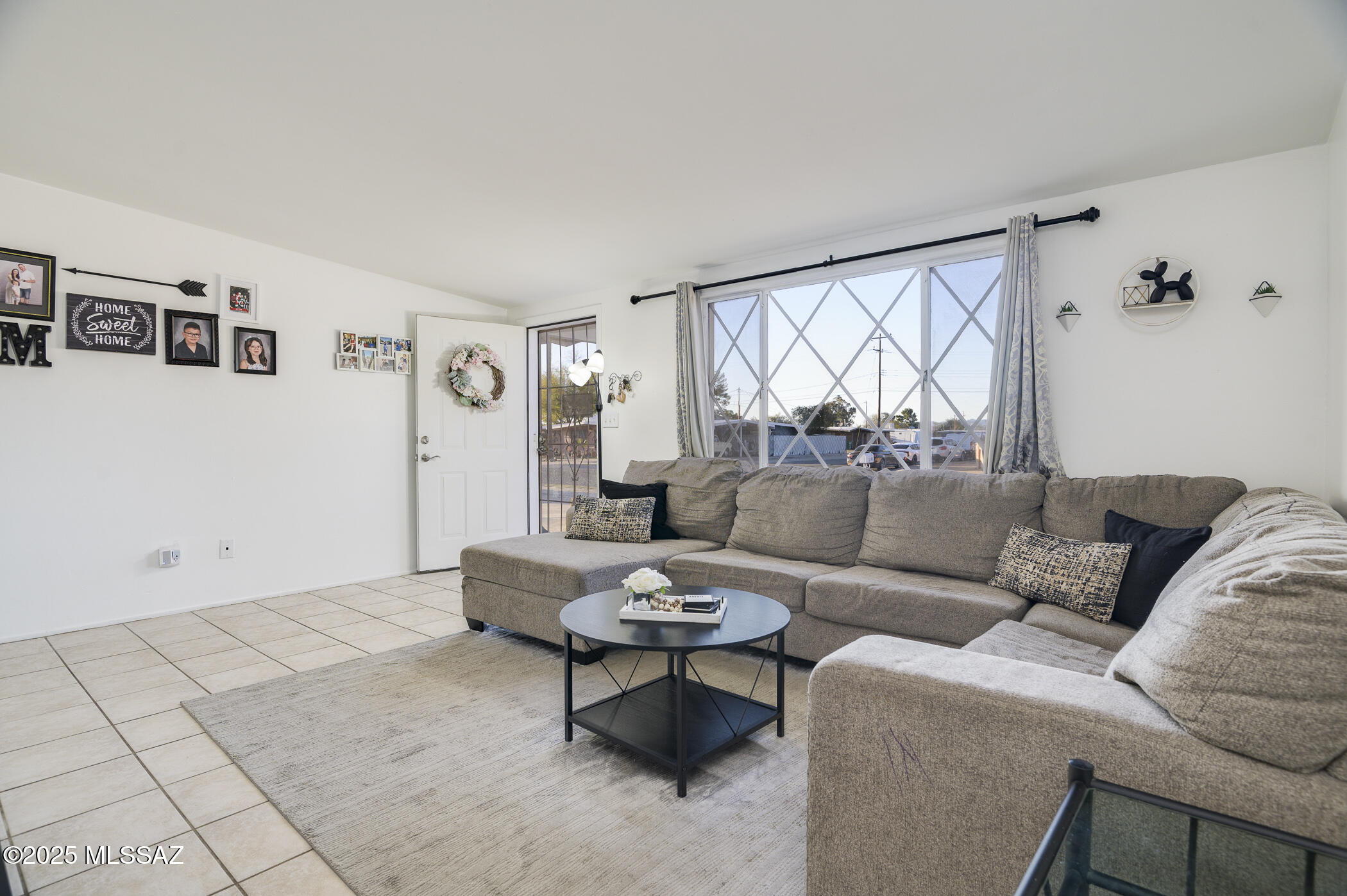 La Cholla - Residential