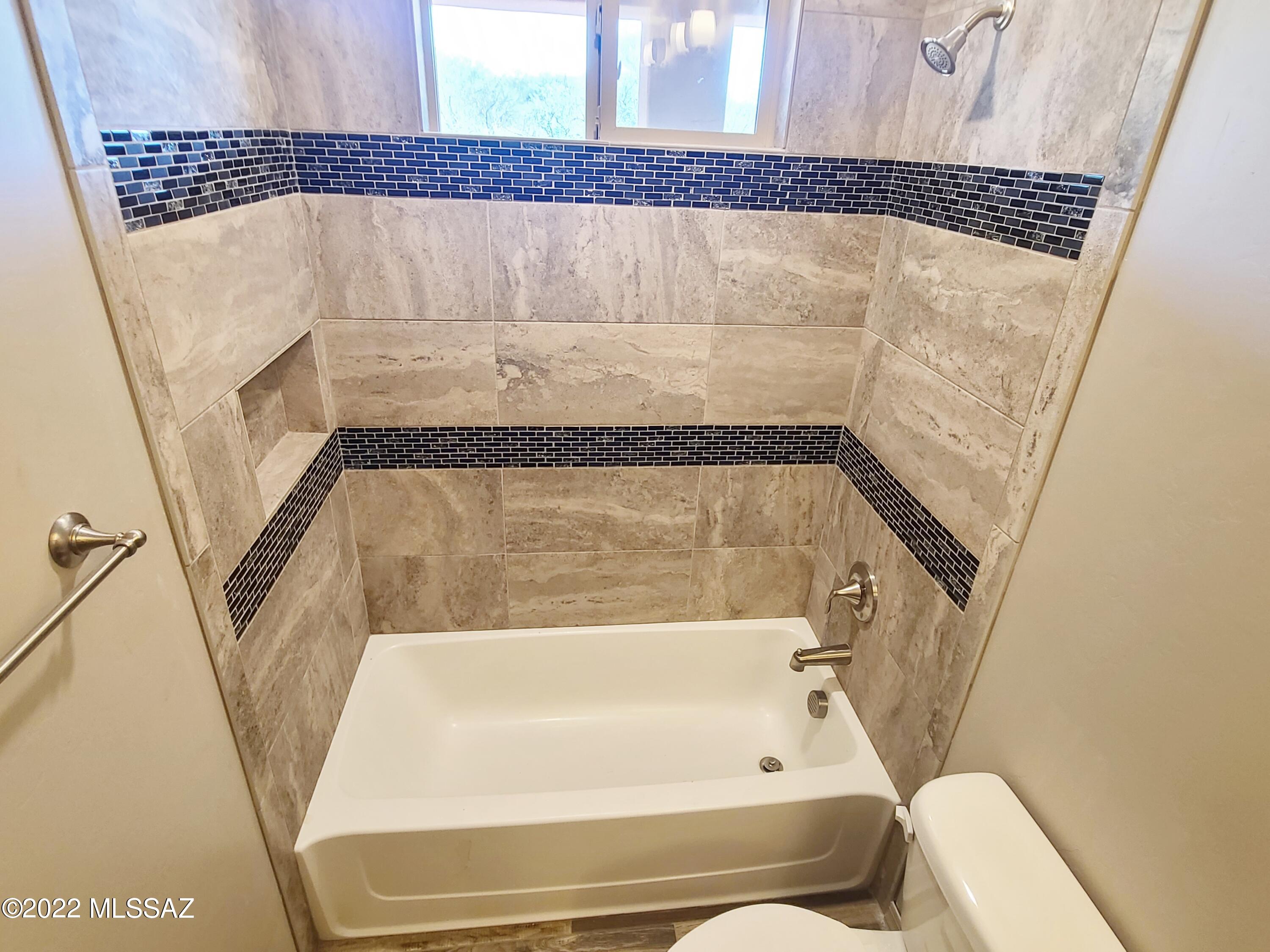 Coyote Creek (1-395) - Residential