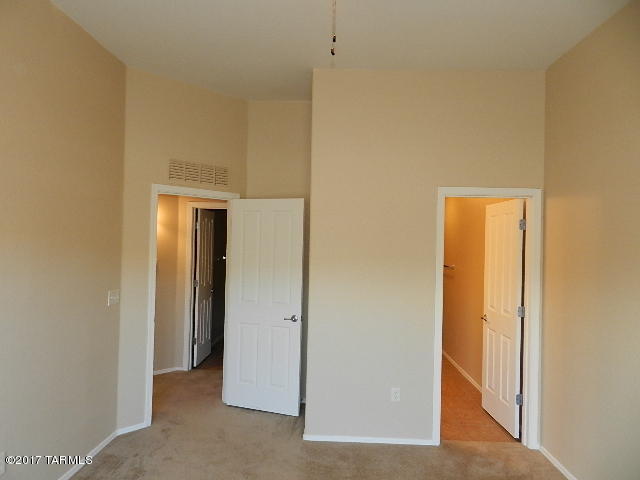 Tres Pueblos - Residential