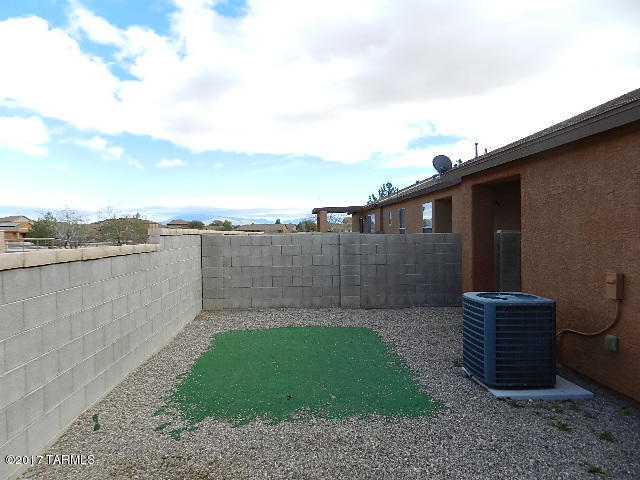 Tres Pueblos - Residential