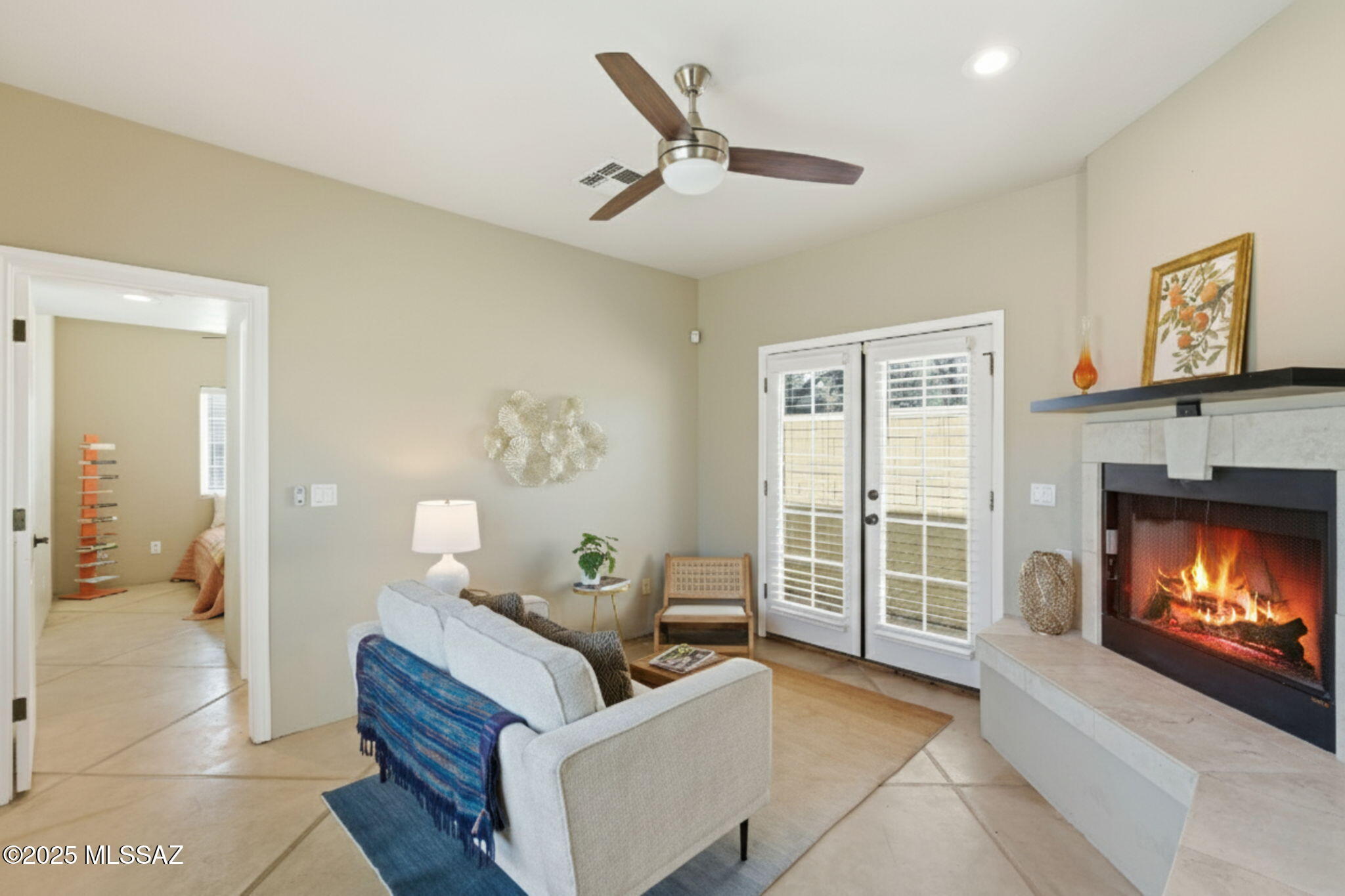 2925 N Adelaide Farms Place