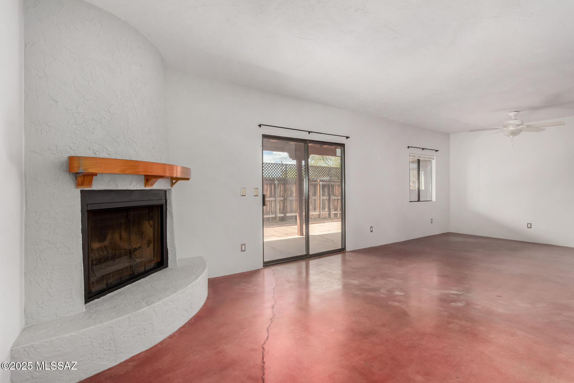 1949 N Swan Road 25