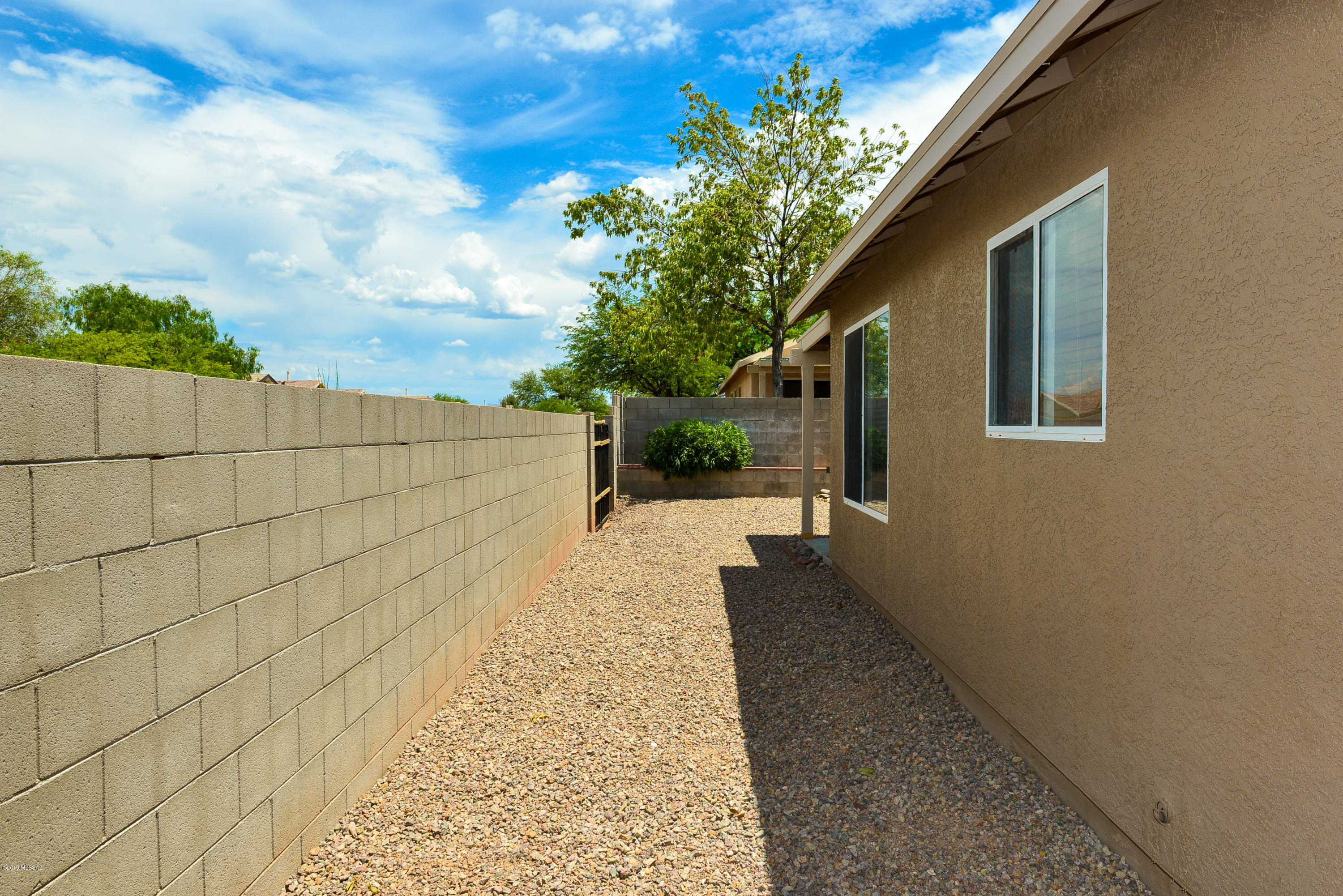 Elliott Homes At Rita Ranch (1-521) - Residential