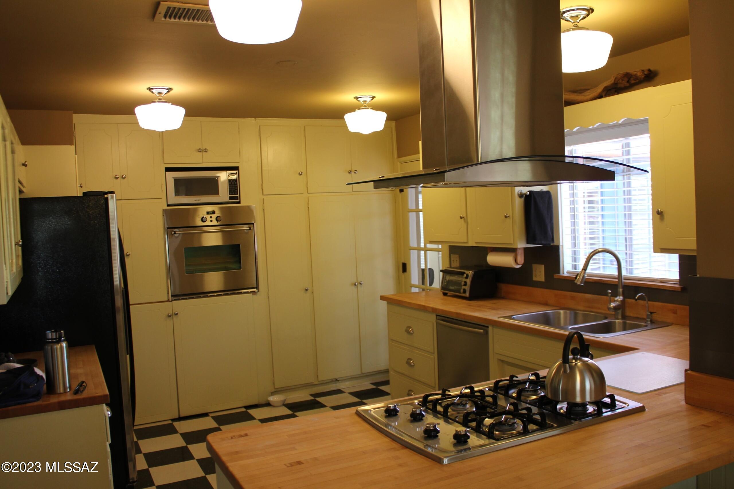 Monterey Addition - Residential Income