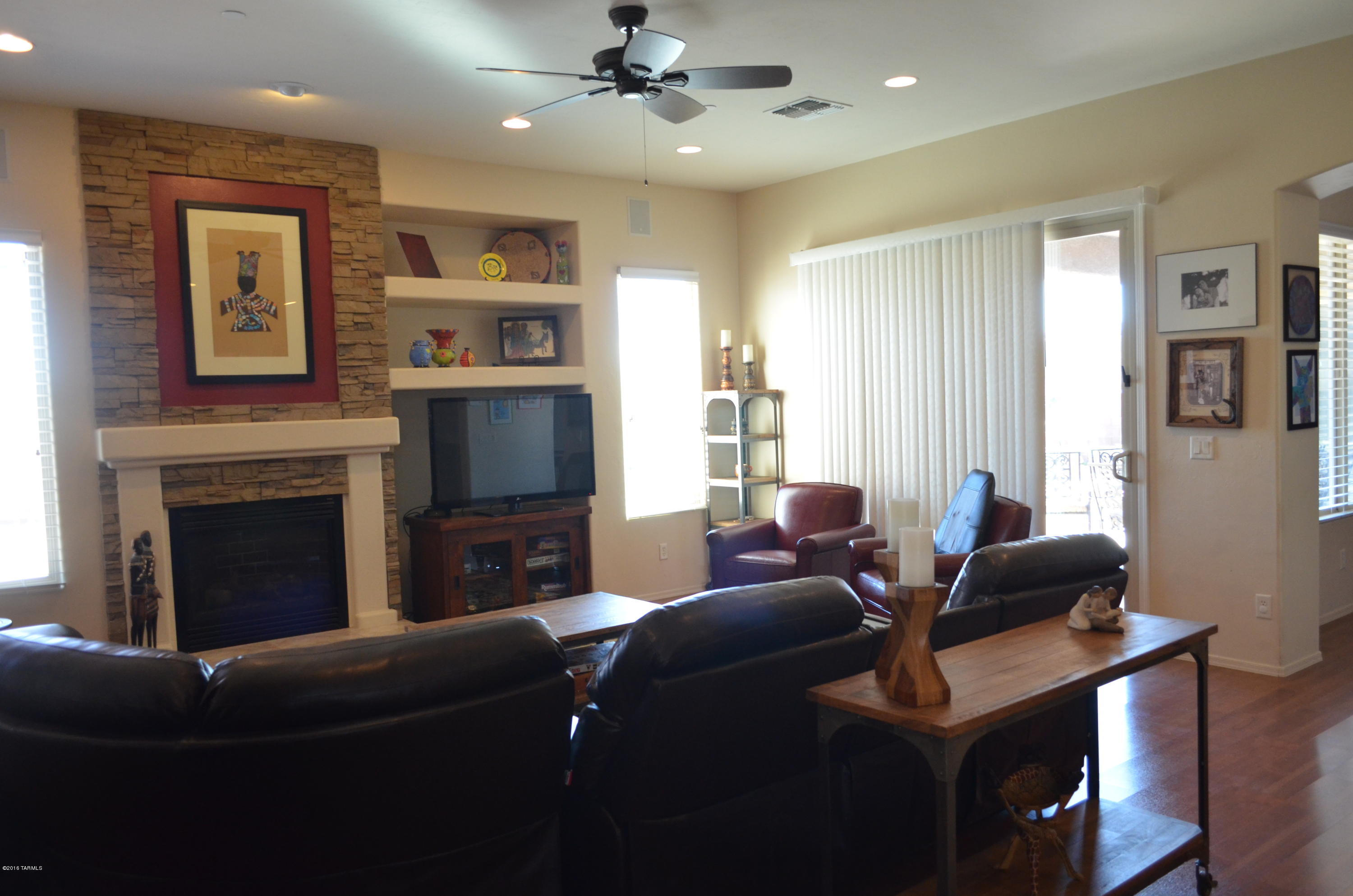Agua Dulce (1-60) - Residential