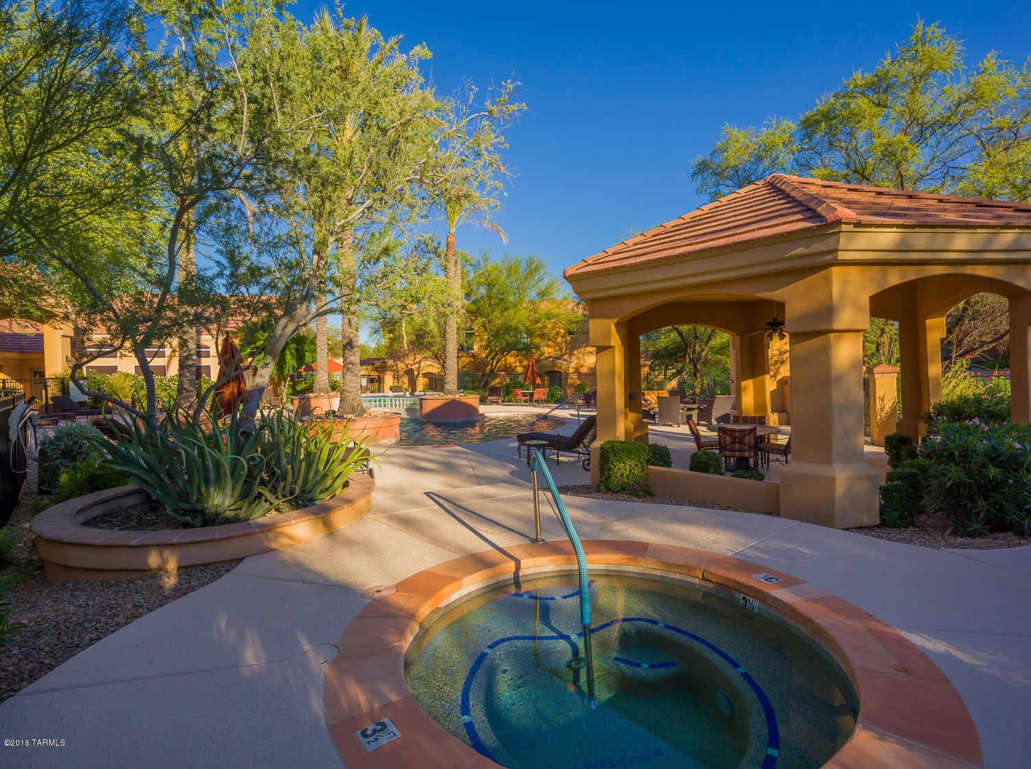 Pinnacle Canyon Condominium - Residential