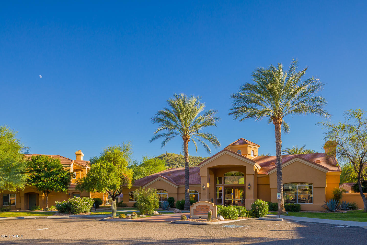 Pinnacle Canyon Condominium - Residential