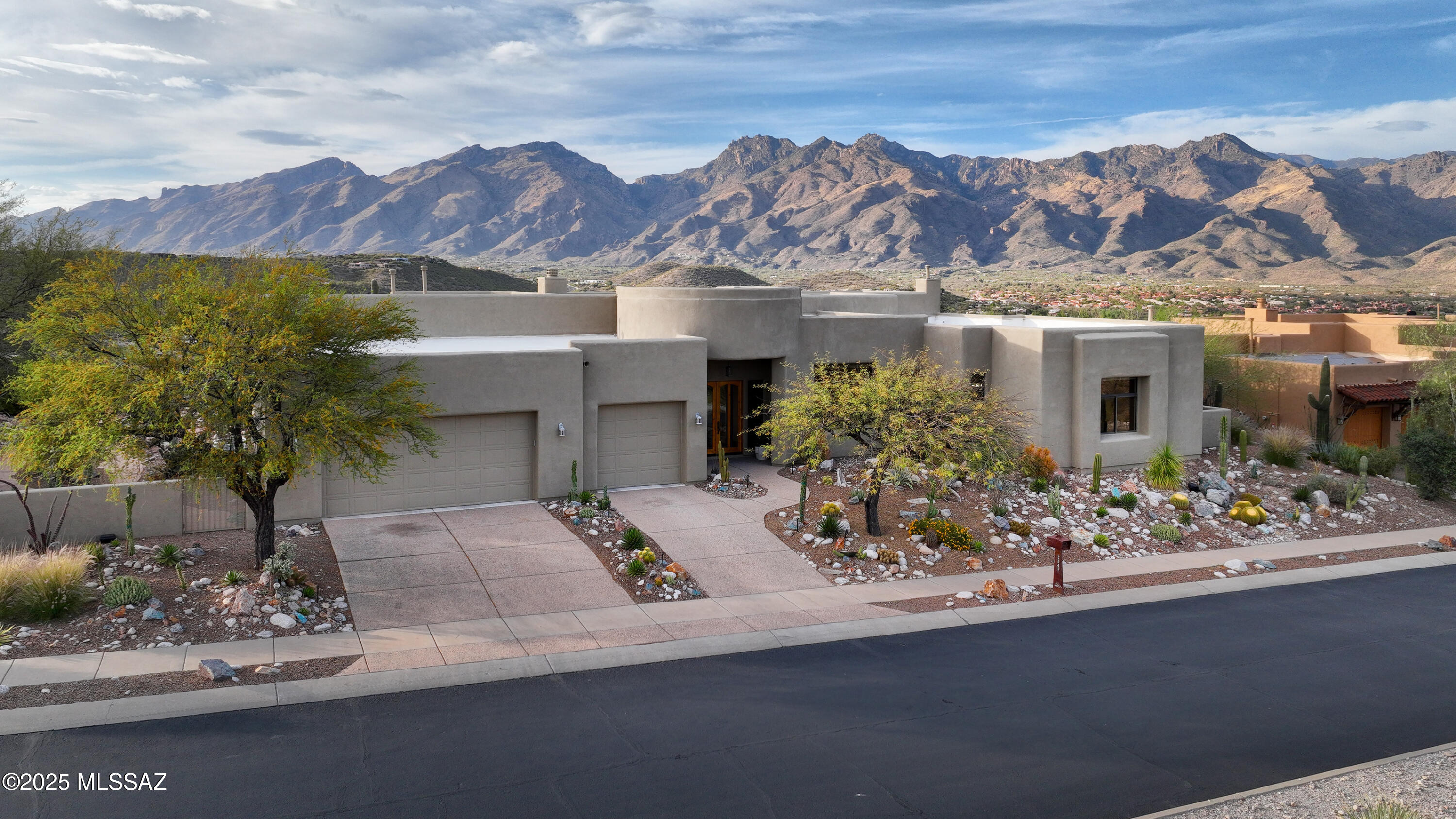 Sabino Mountain (1-290) - Residential