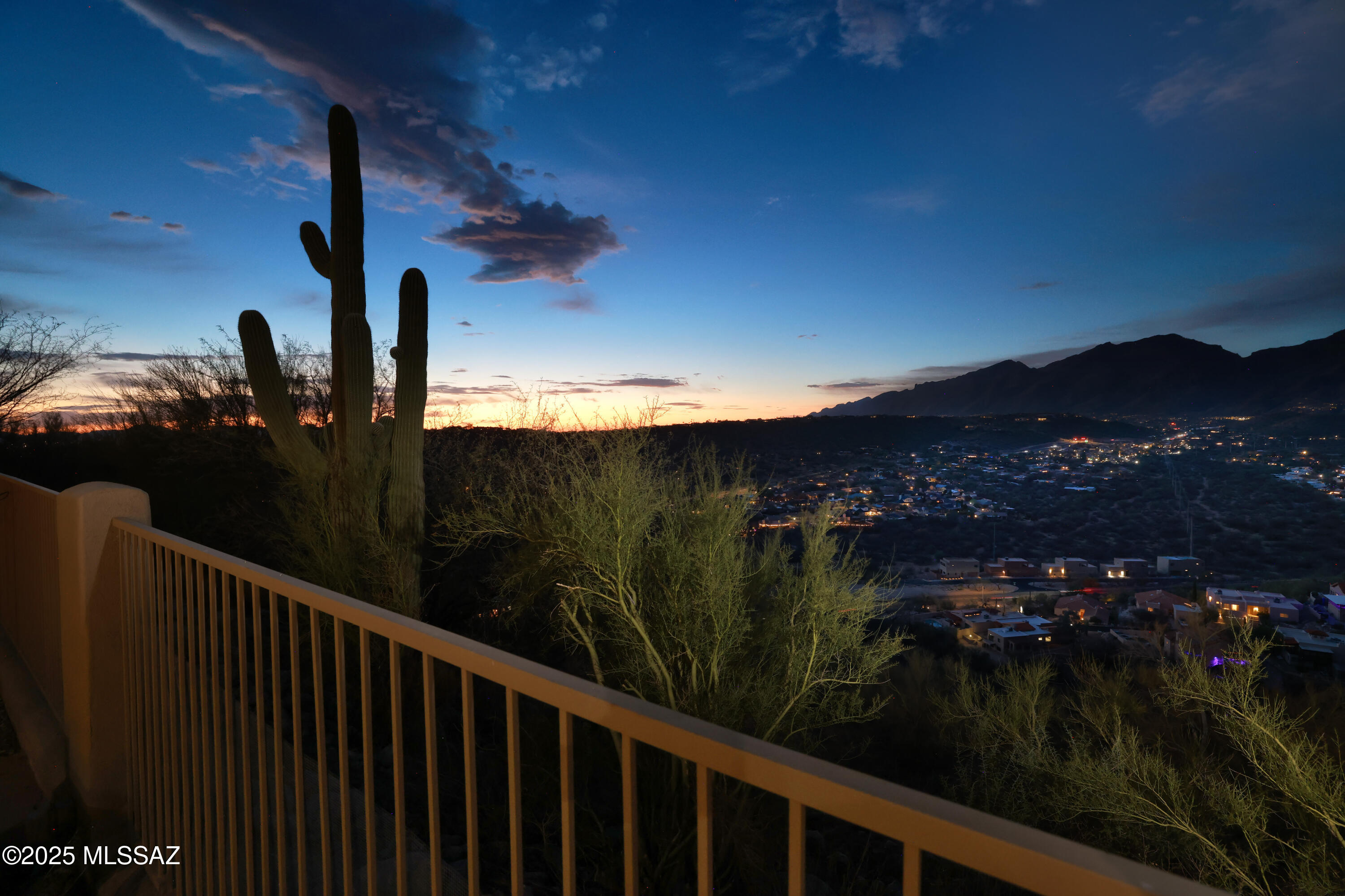 Sabino Mountain (1-290) - Residential