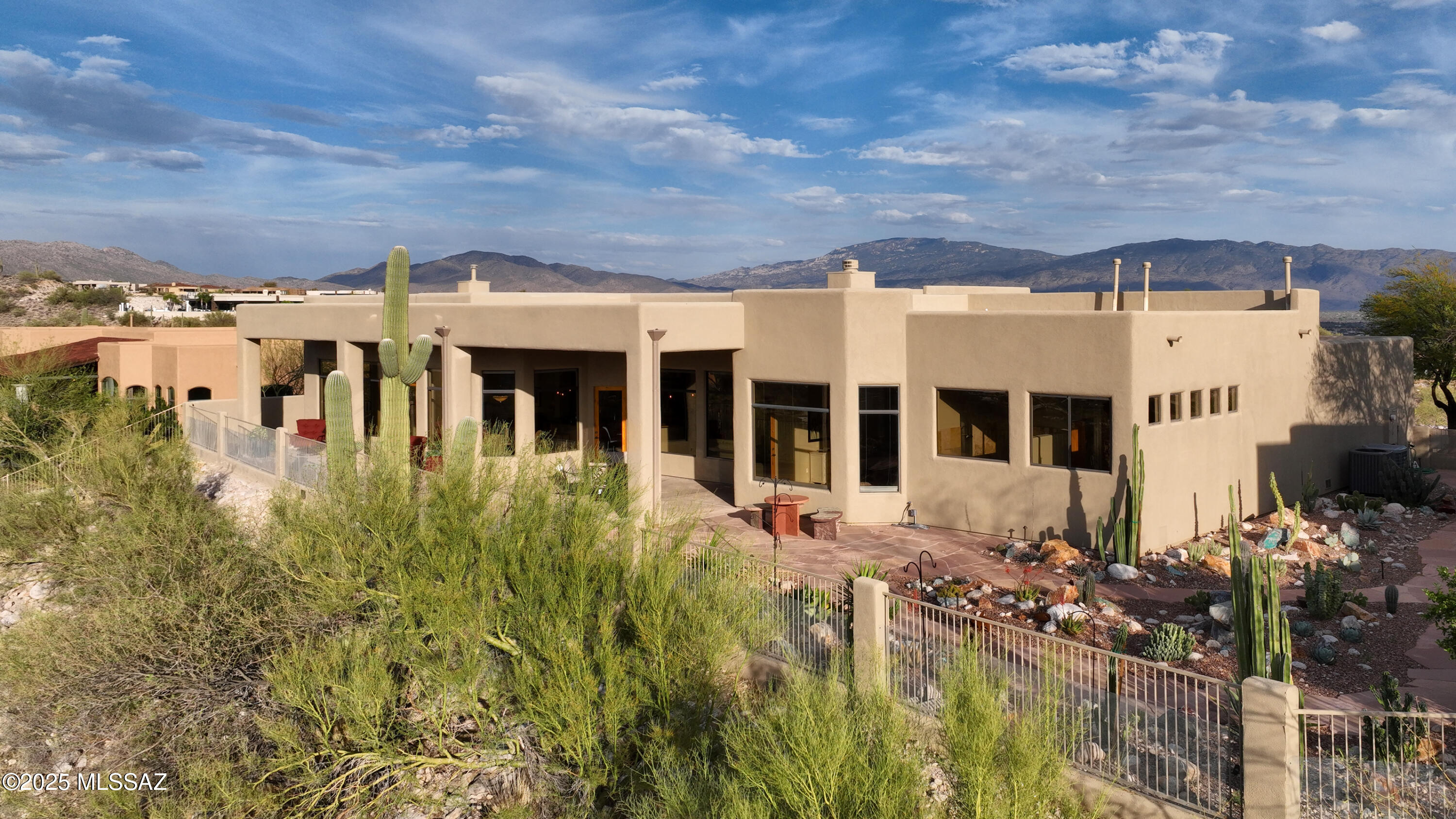 Sabino Mountain (1-290) - Residential