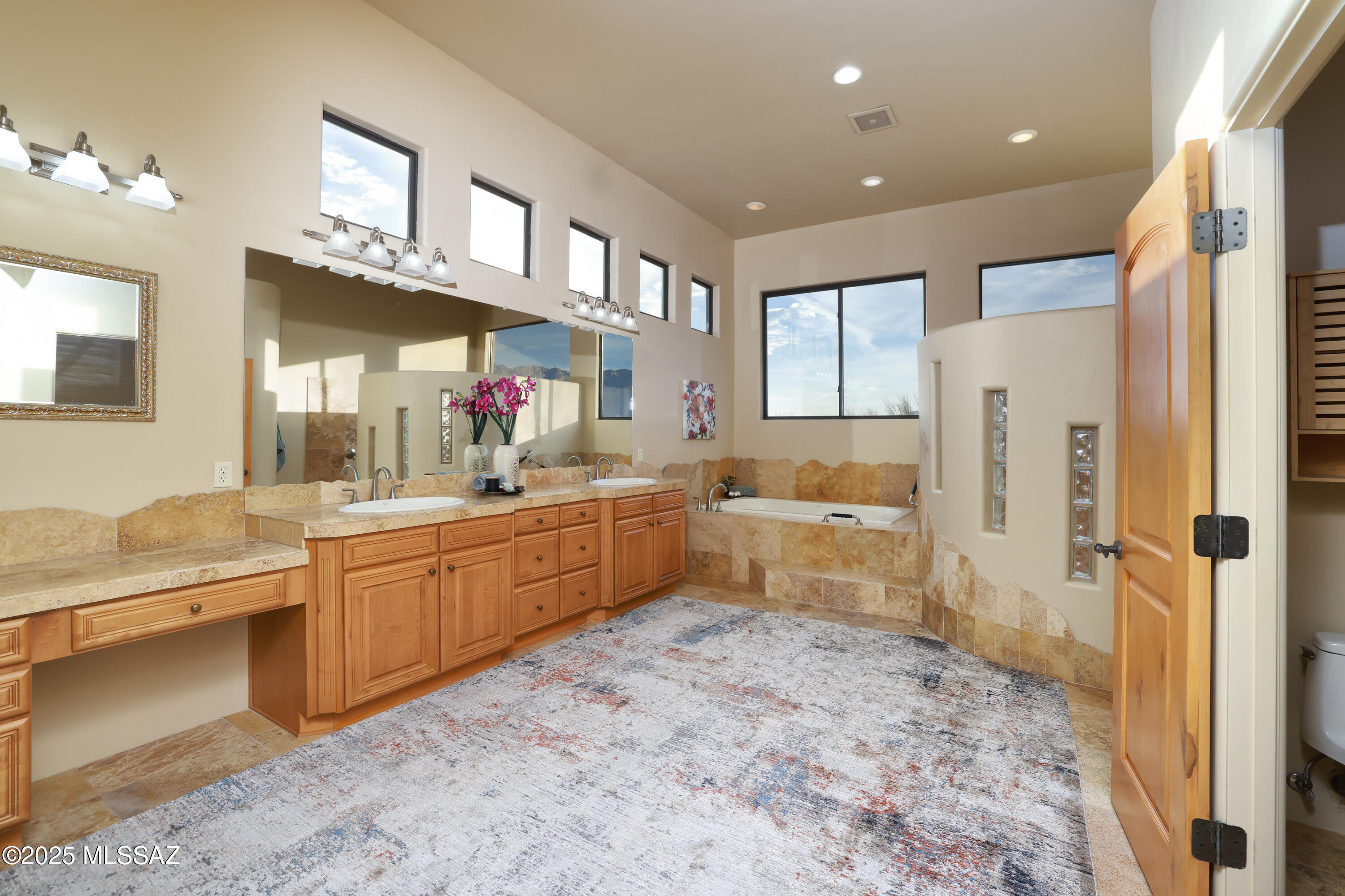 Sabino Mountain (1-290) - Residential