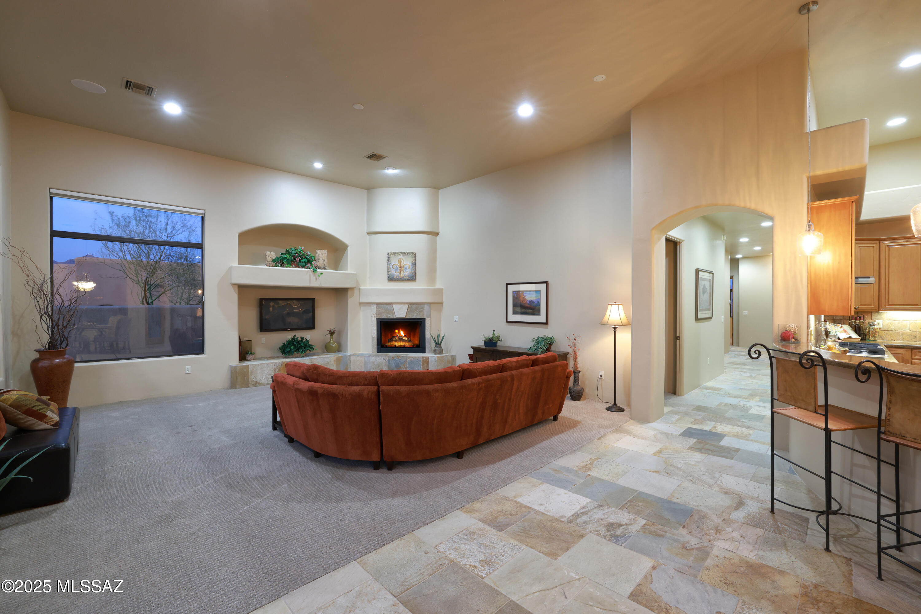 Sabino Mountain (1-290) - Residential