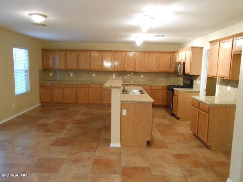La Cholla Bluffs - Residential Lease
