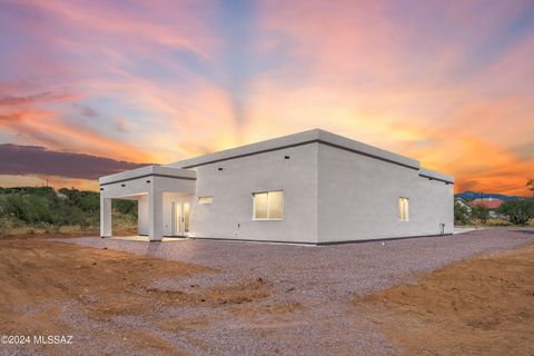 A home in Rio Rico