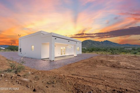 A home in Rio Rico