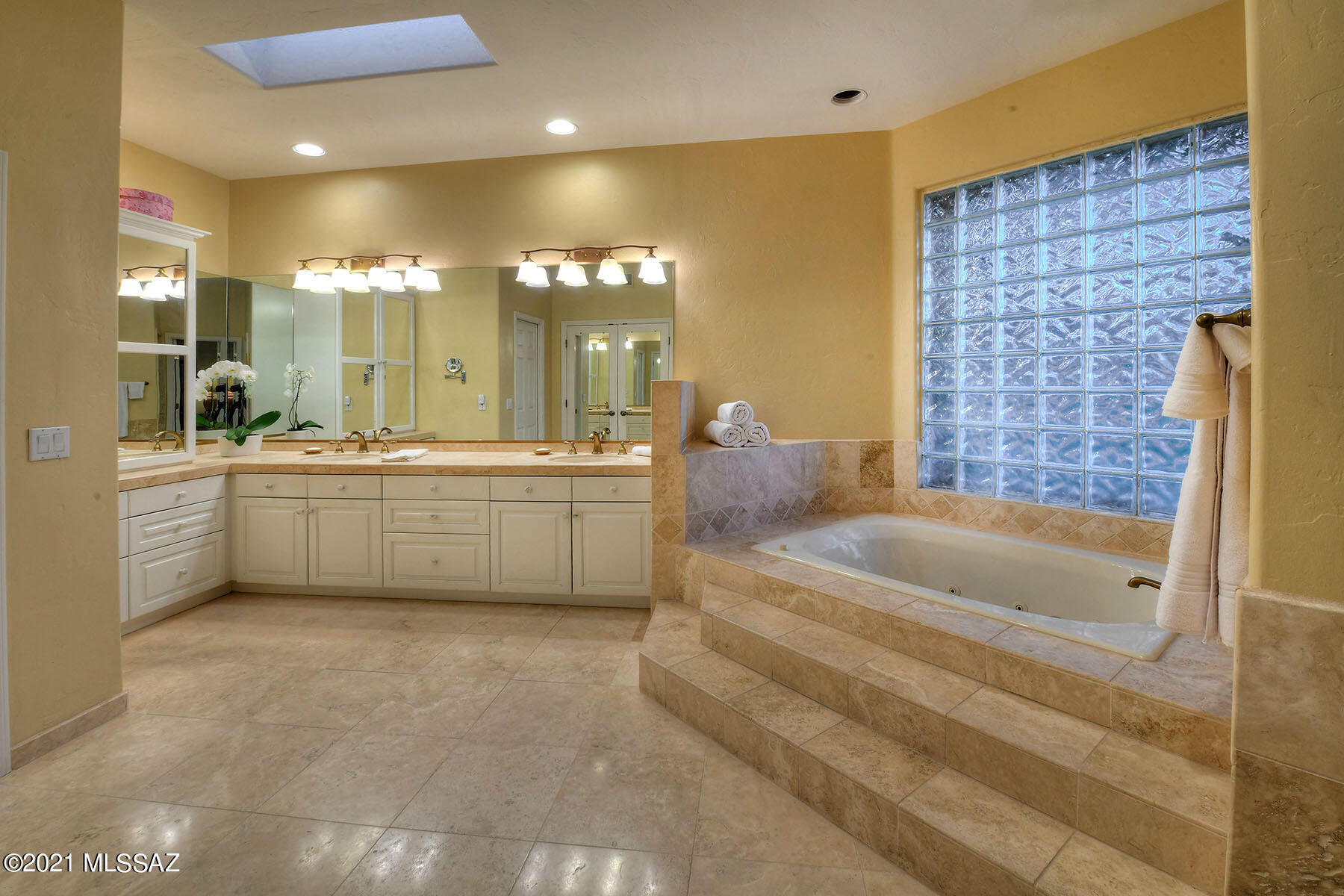 Catalina Foothills Estates NO. 10 (1-72) - Residential