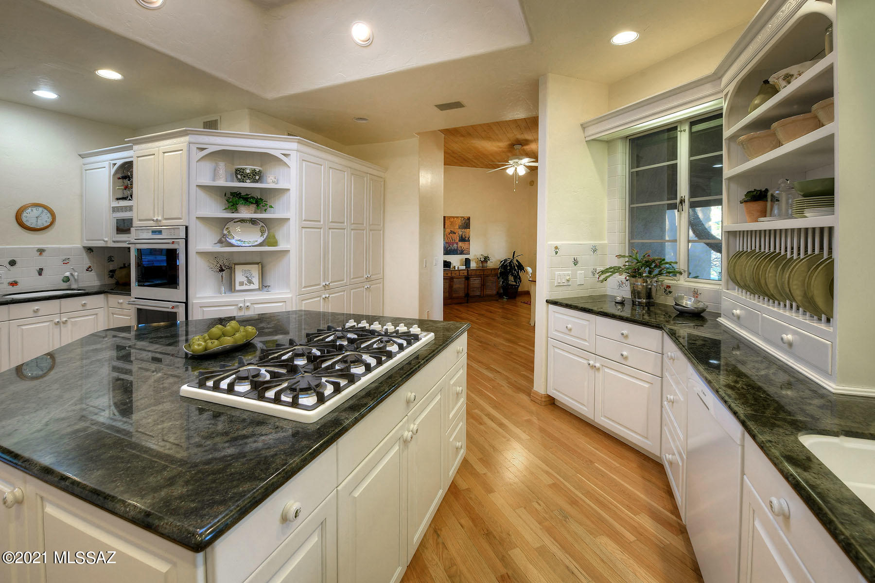Catalina Foothills Estates NO. 10 (1-72) - Residential