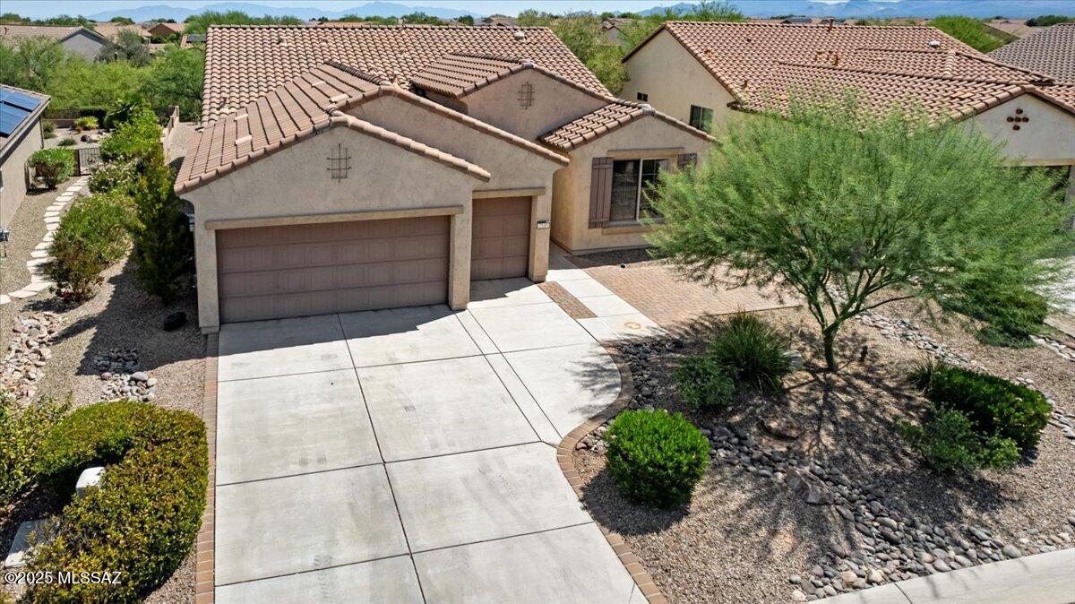 2145 E Thunderchief Drive