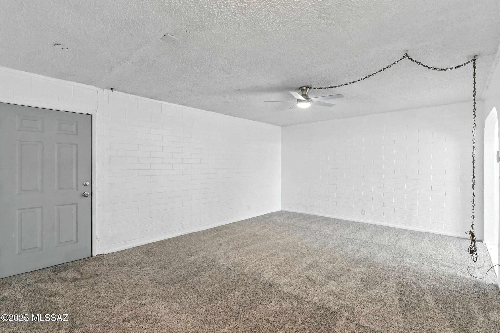 1470 S Palo Verde Avenue J213