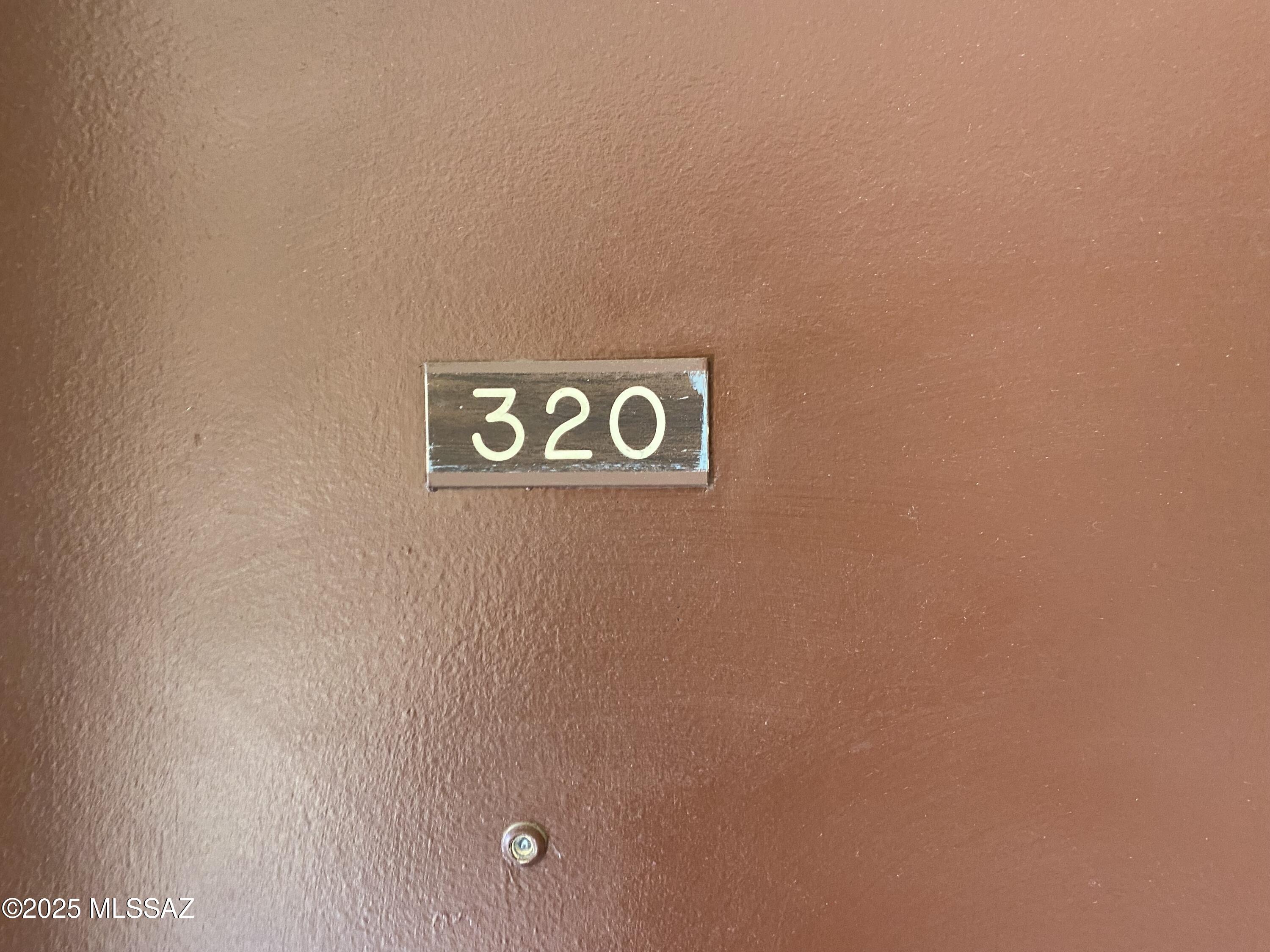 1810 E Blacklidge Drive APT 320