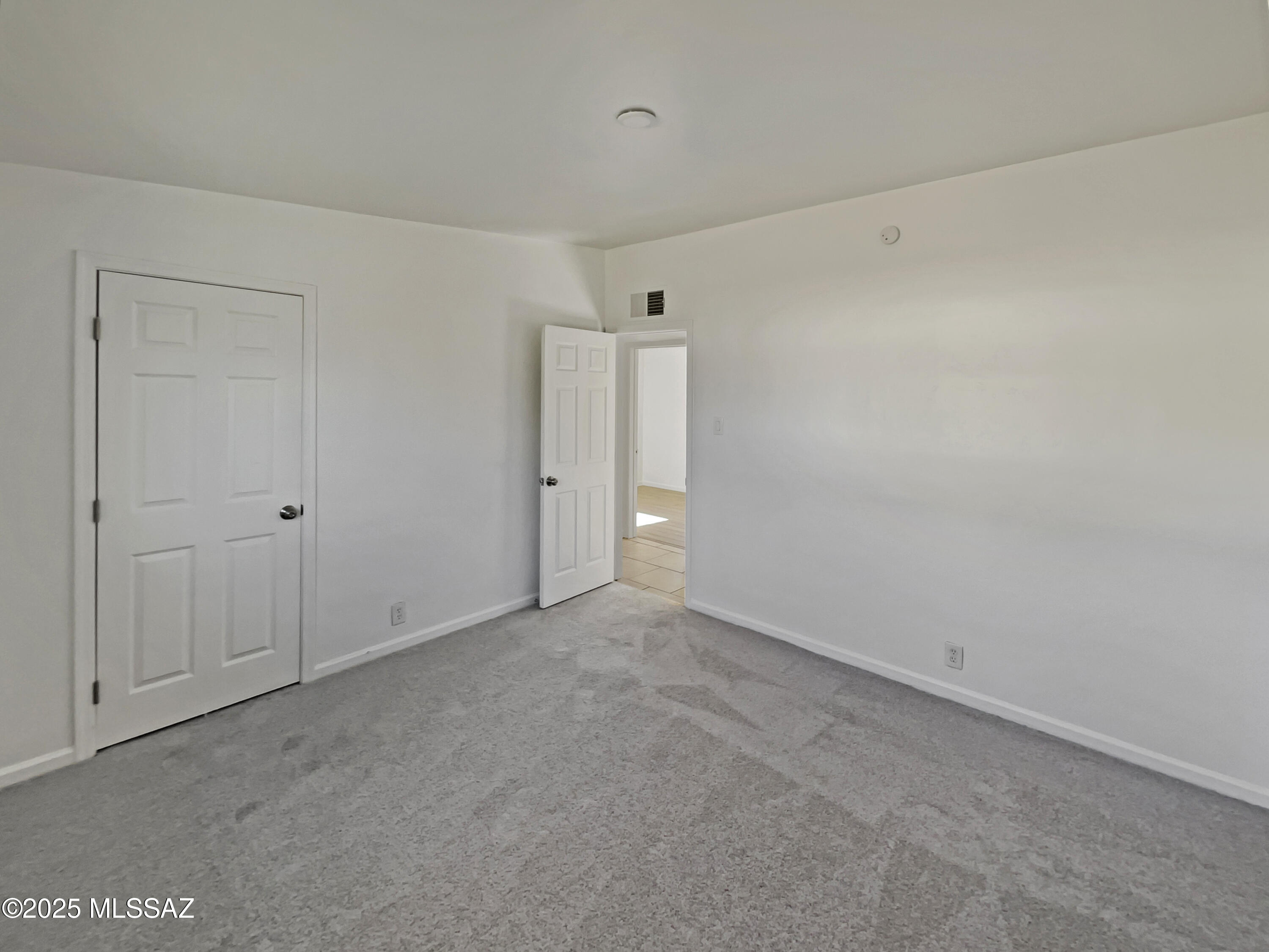 Miracle Mile Manor - Residential