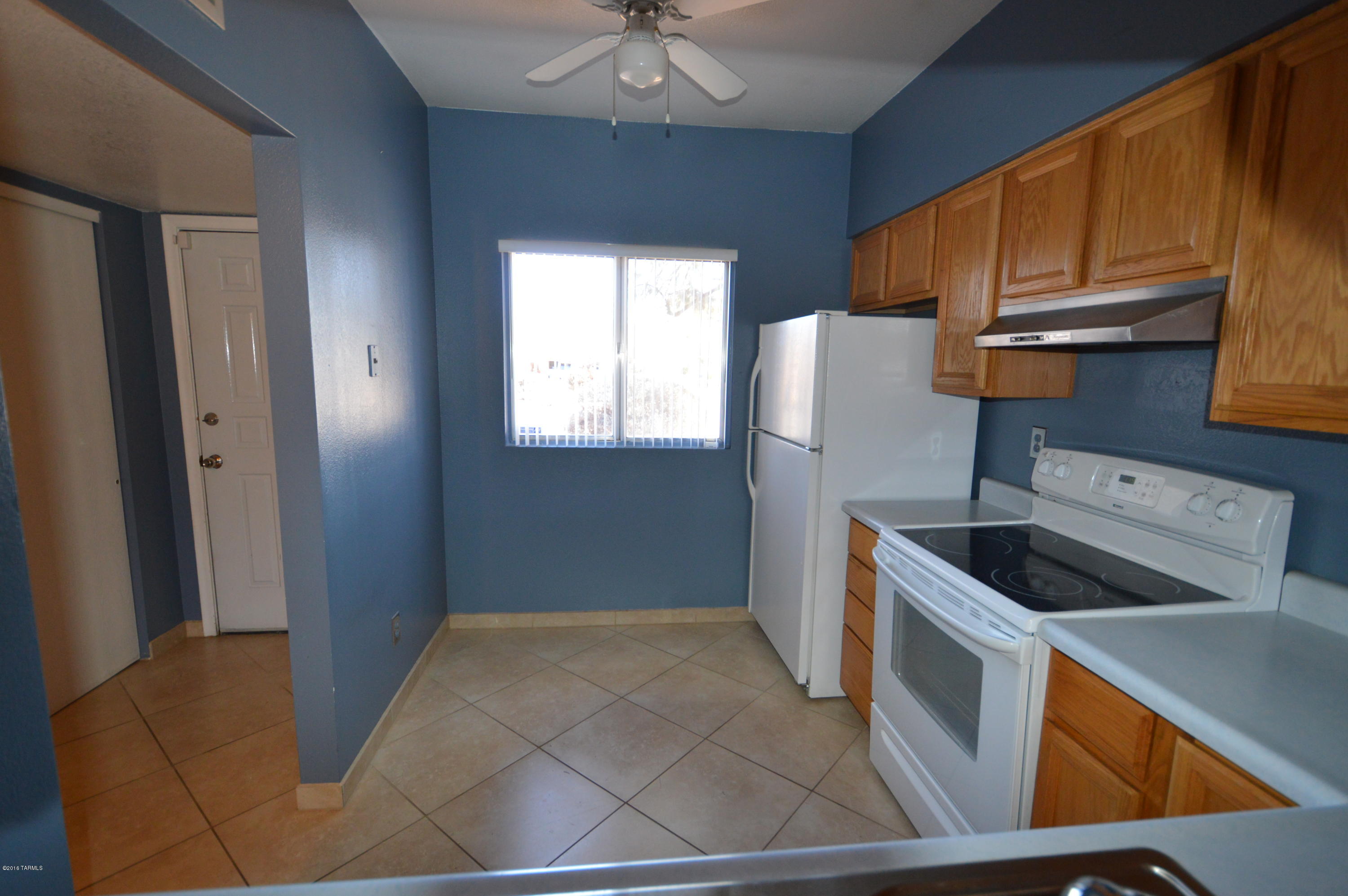 Pantano Park Townhouses - Residential Lease