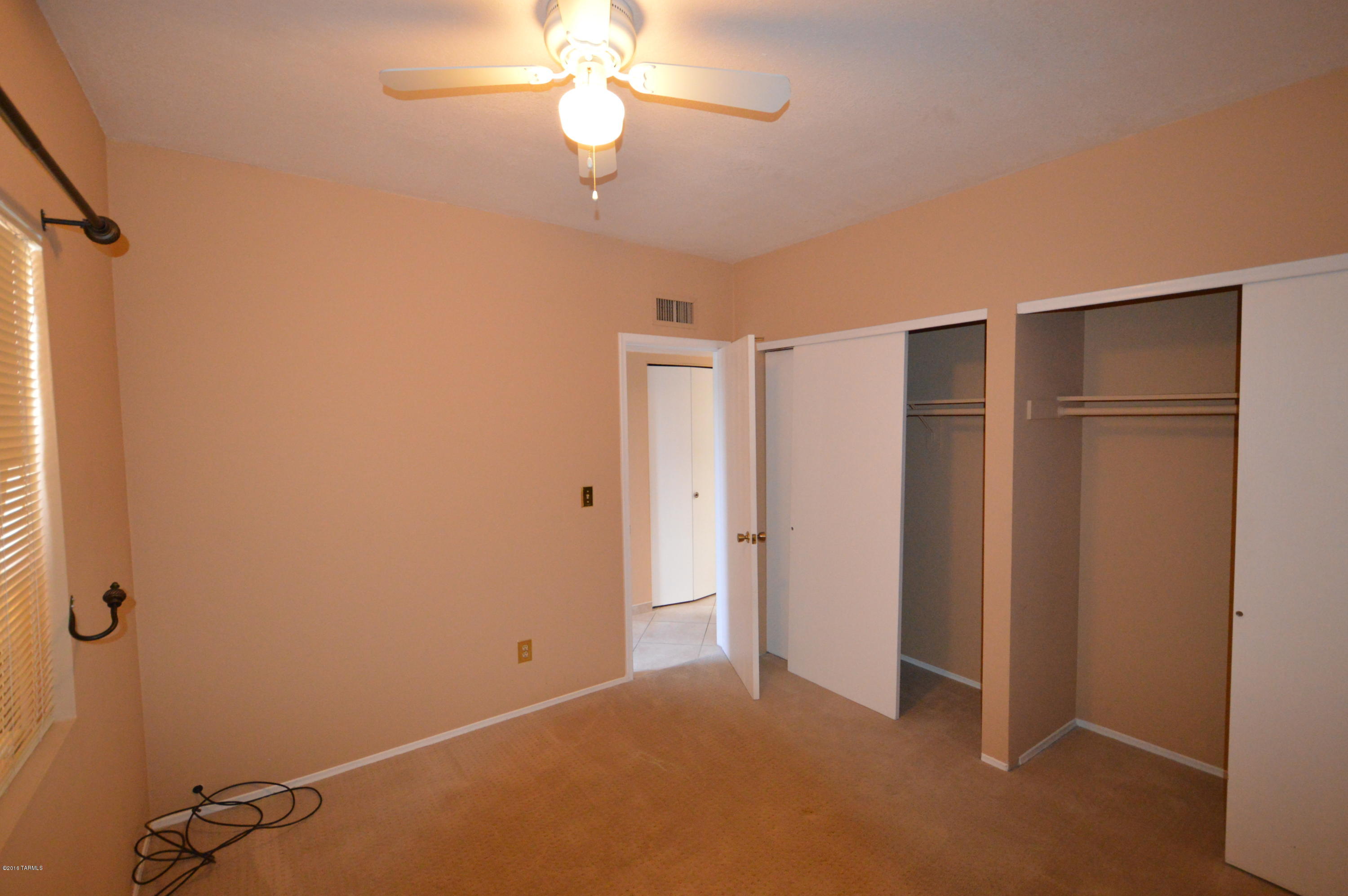 Pantano Park Townhouses - Residential Lease