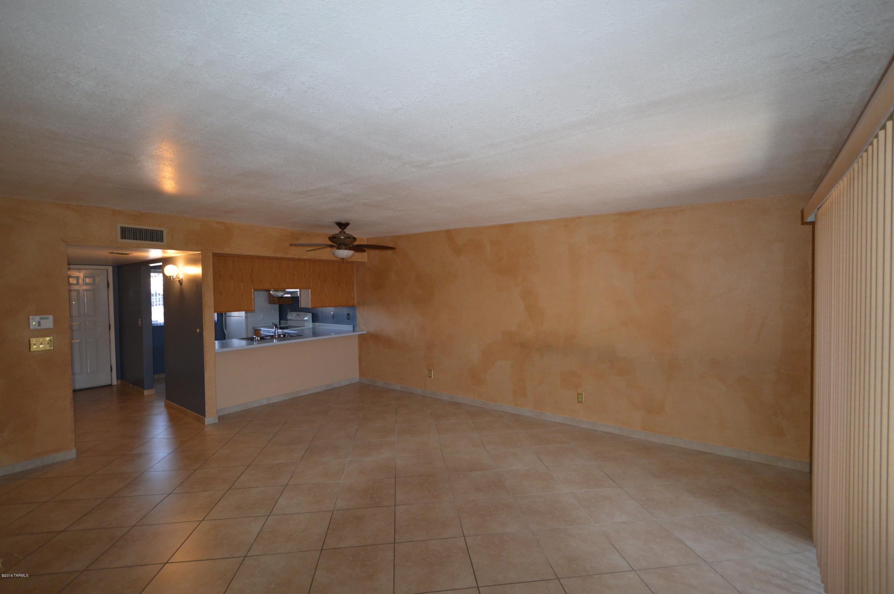 Pantano Park Townhouses - Residential Lease