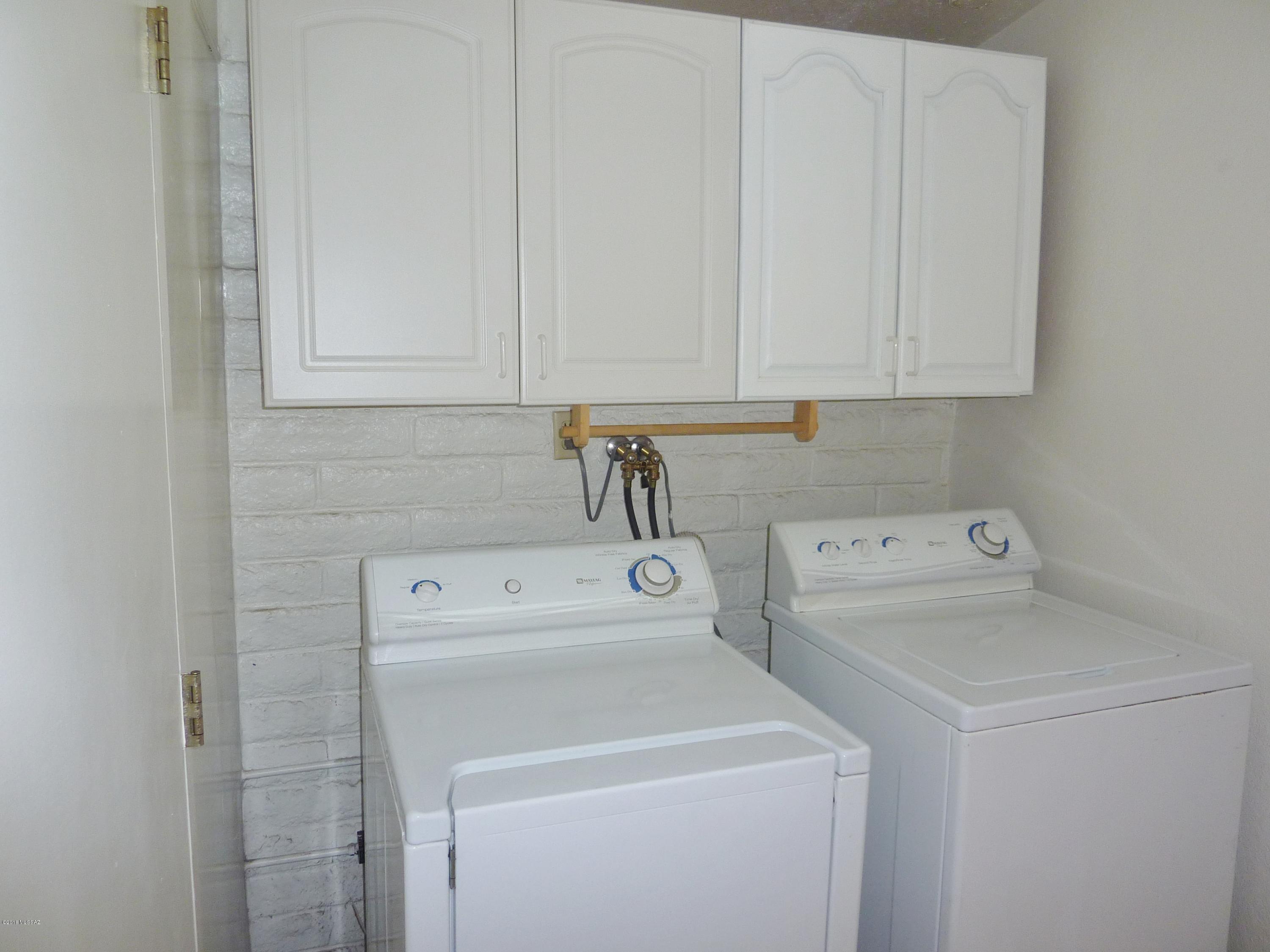 Casas Adobes Park (416-540) - Residential