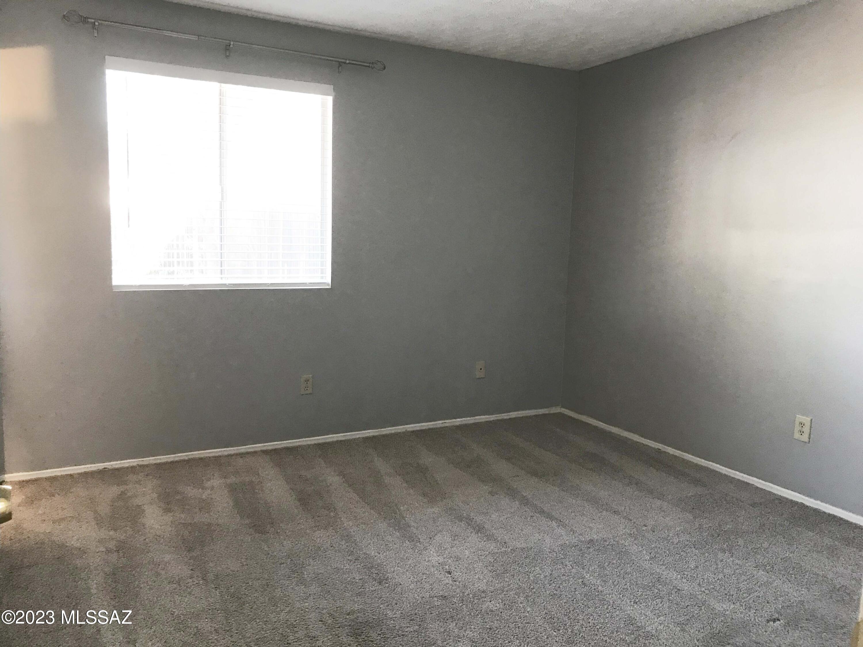 Summit Park Twnhss (1-110) - Residential Lease