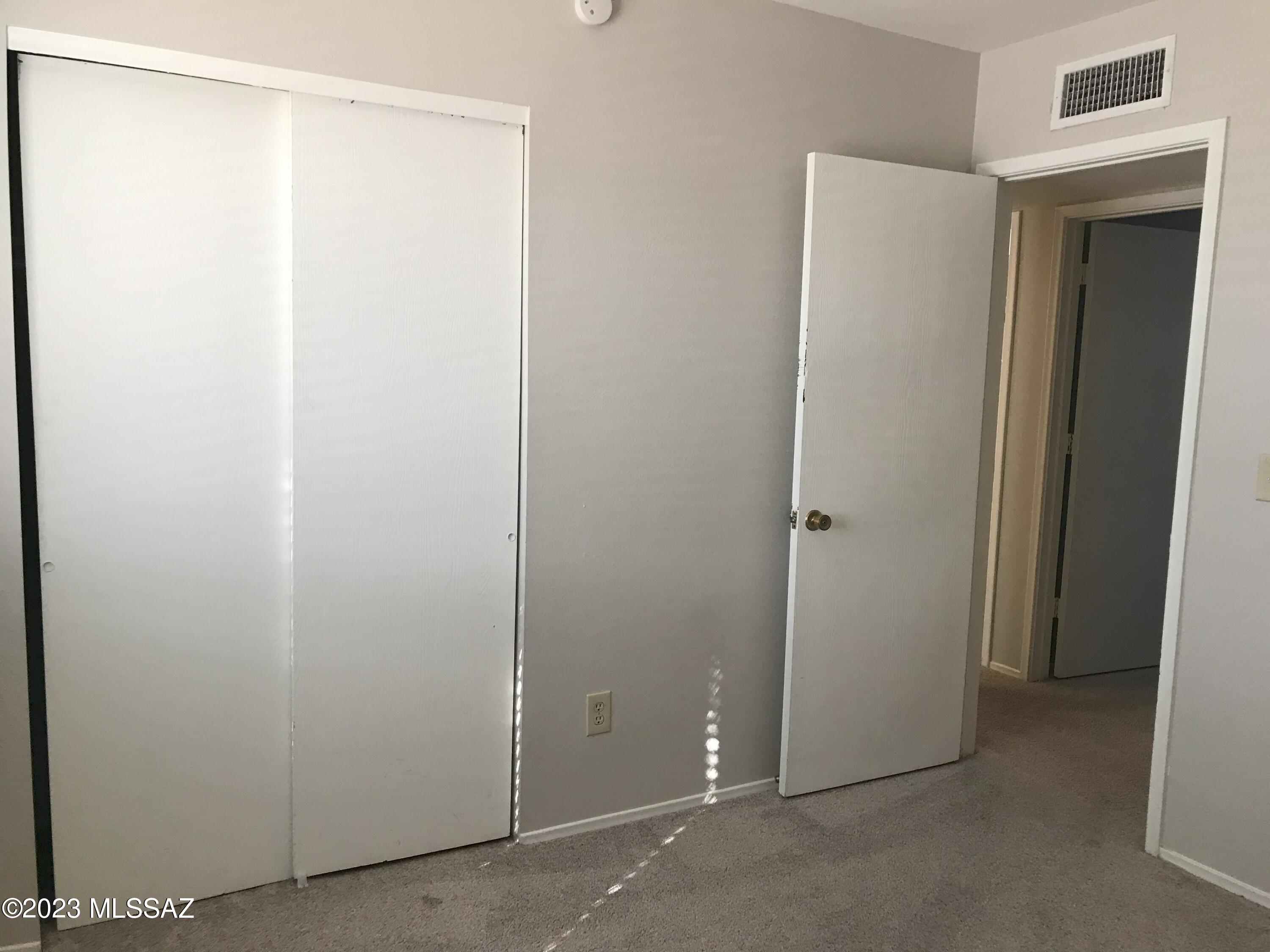 Summit Park Twnhss (1-110) - Residential Lease