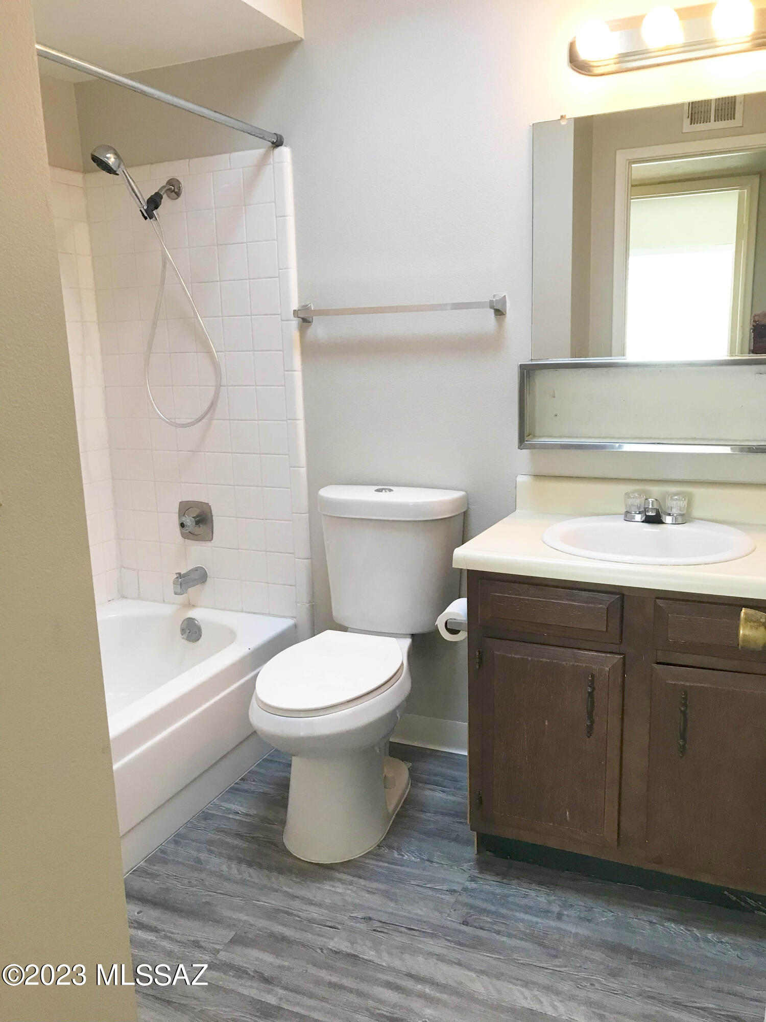 Summit Park Twnhss (1-110) - Residential Lease