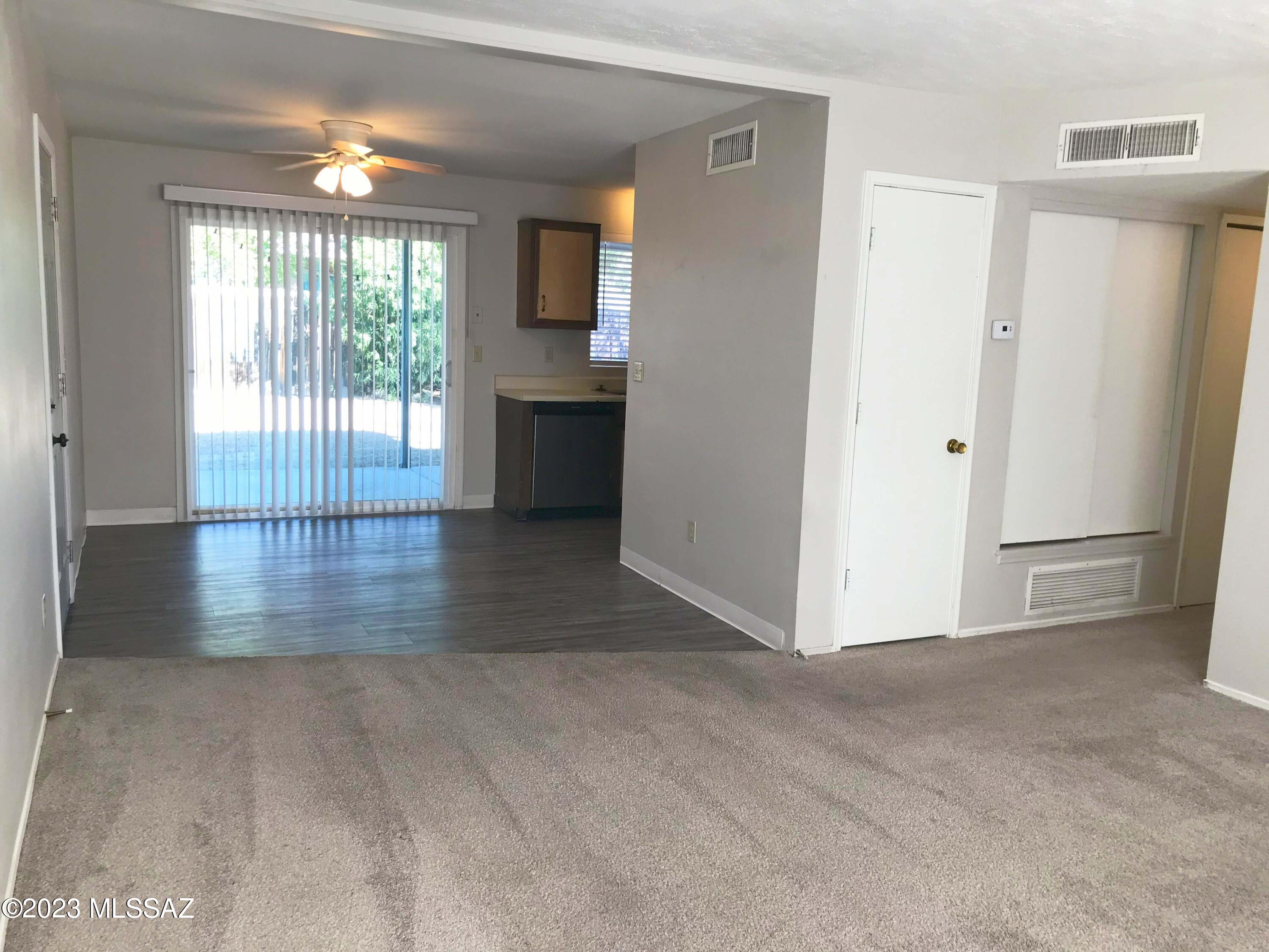 Summit Park Twnhss (1-110) - Residential Lease