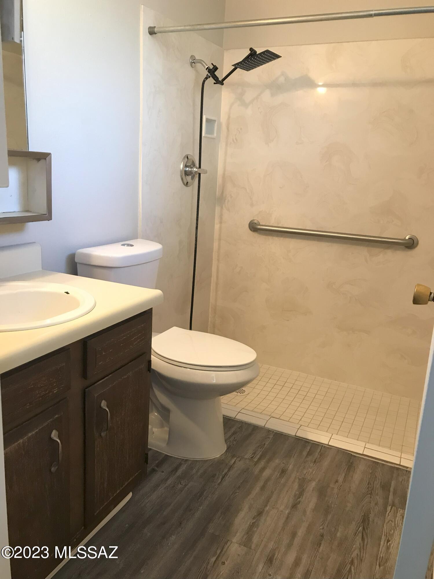 Summit Park Twnhss (1-110) - Residential Lease