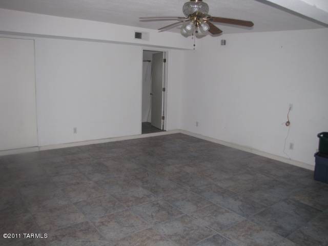 Estes Park NO. 2 (1-71) - Residential Lease